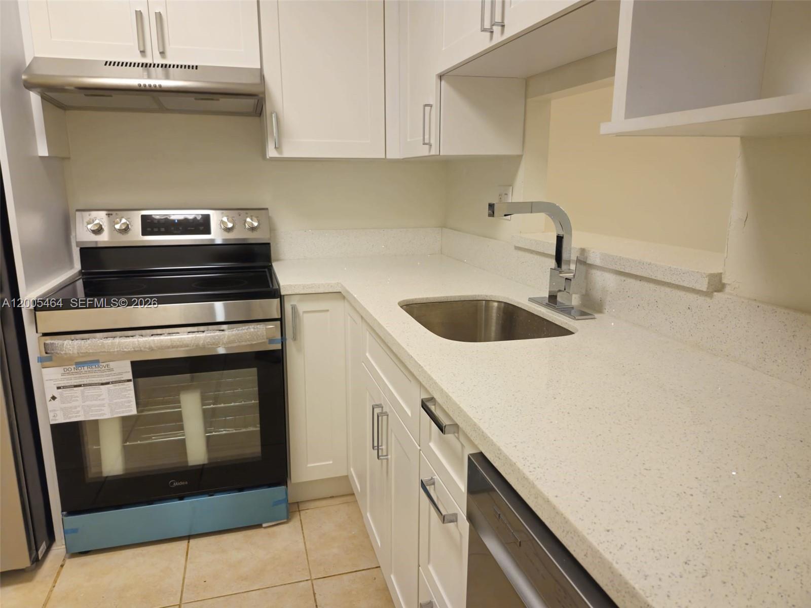 KARISA GARDENS CONDO - Residential