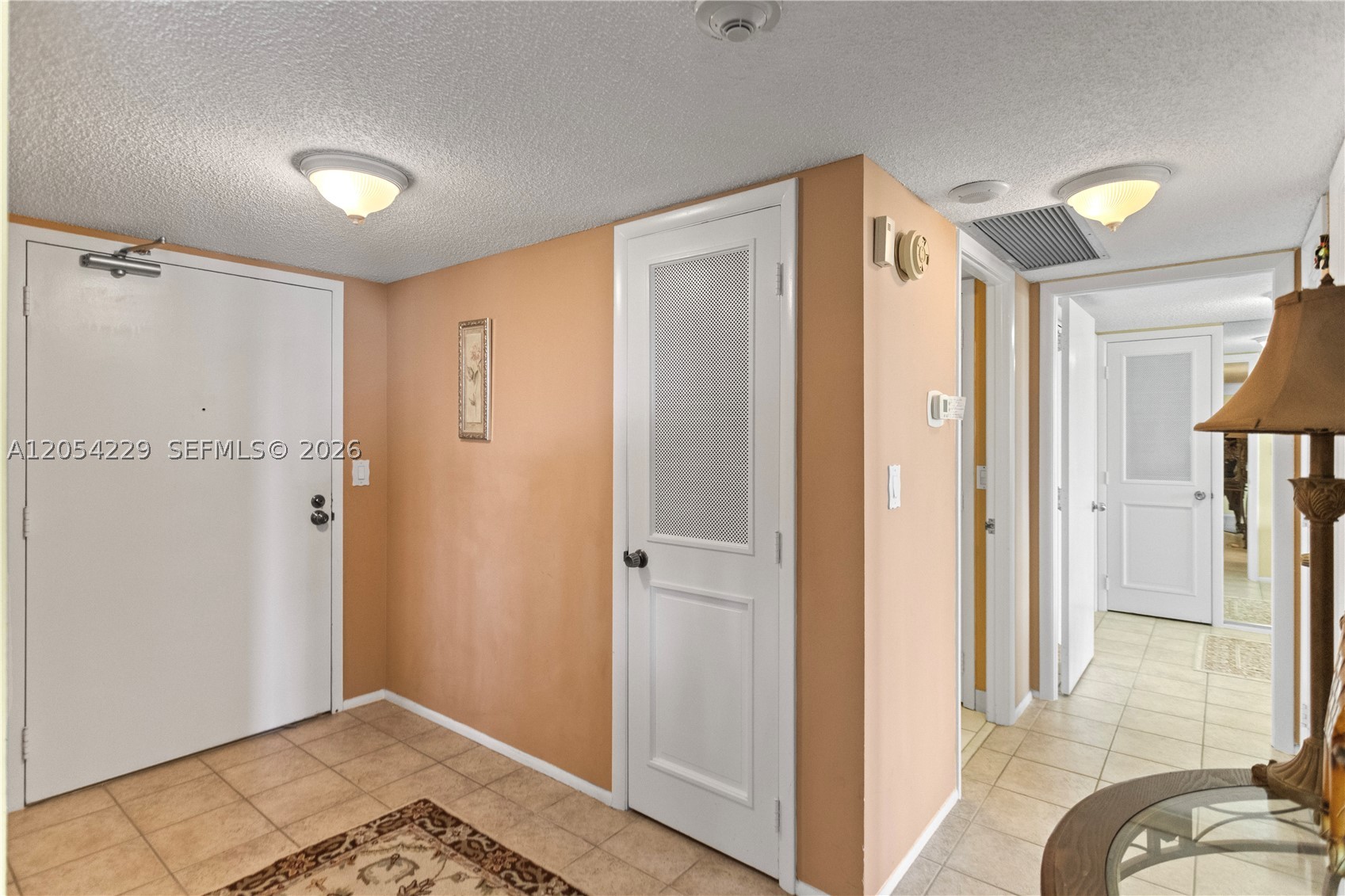 OCEAN CLUB CONDO - Residential Lease