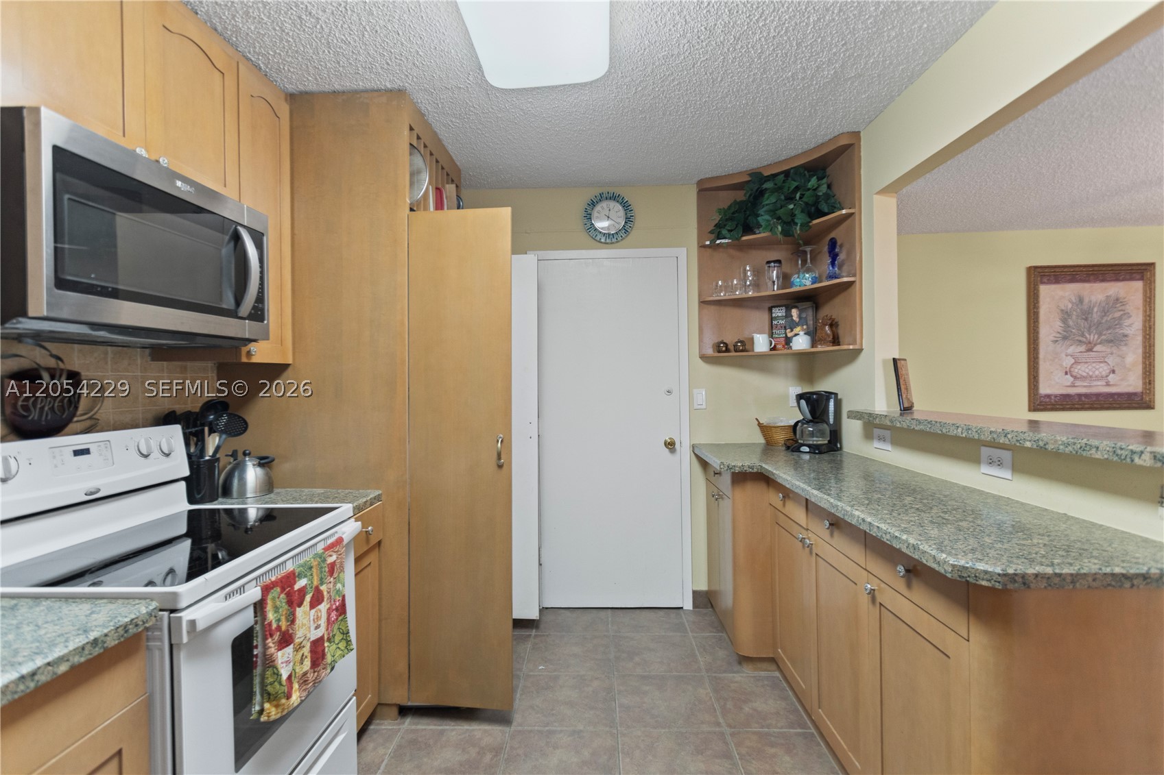 OCEAN CLUB CONDO - Residential Lease