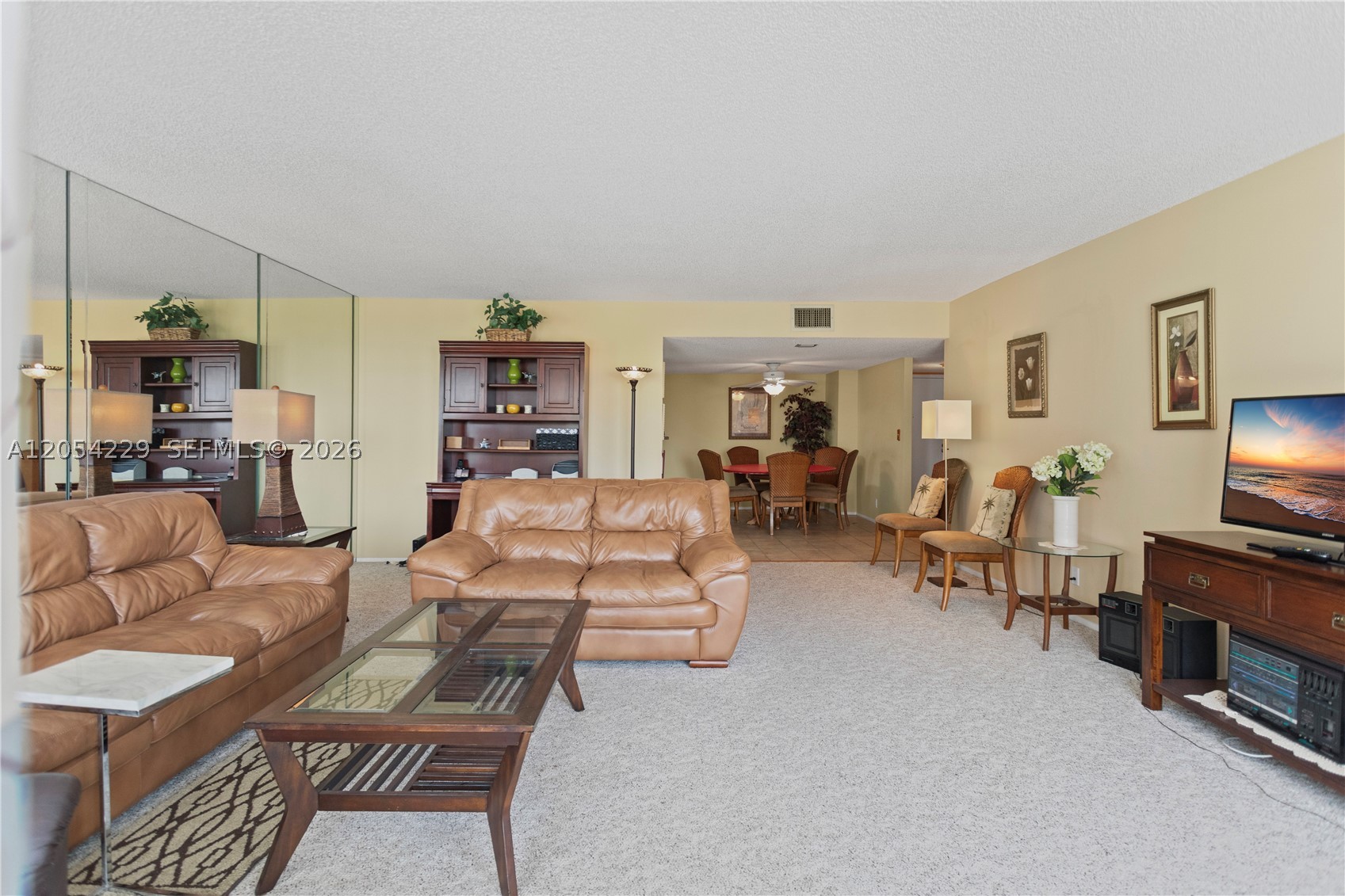 OCEAN CLUB CONDO - Residential Lease
