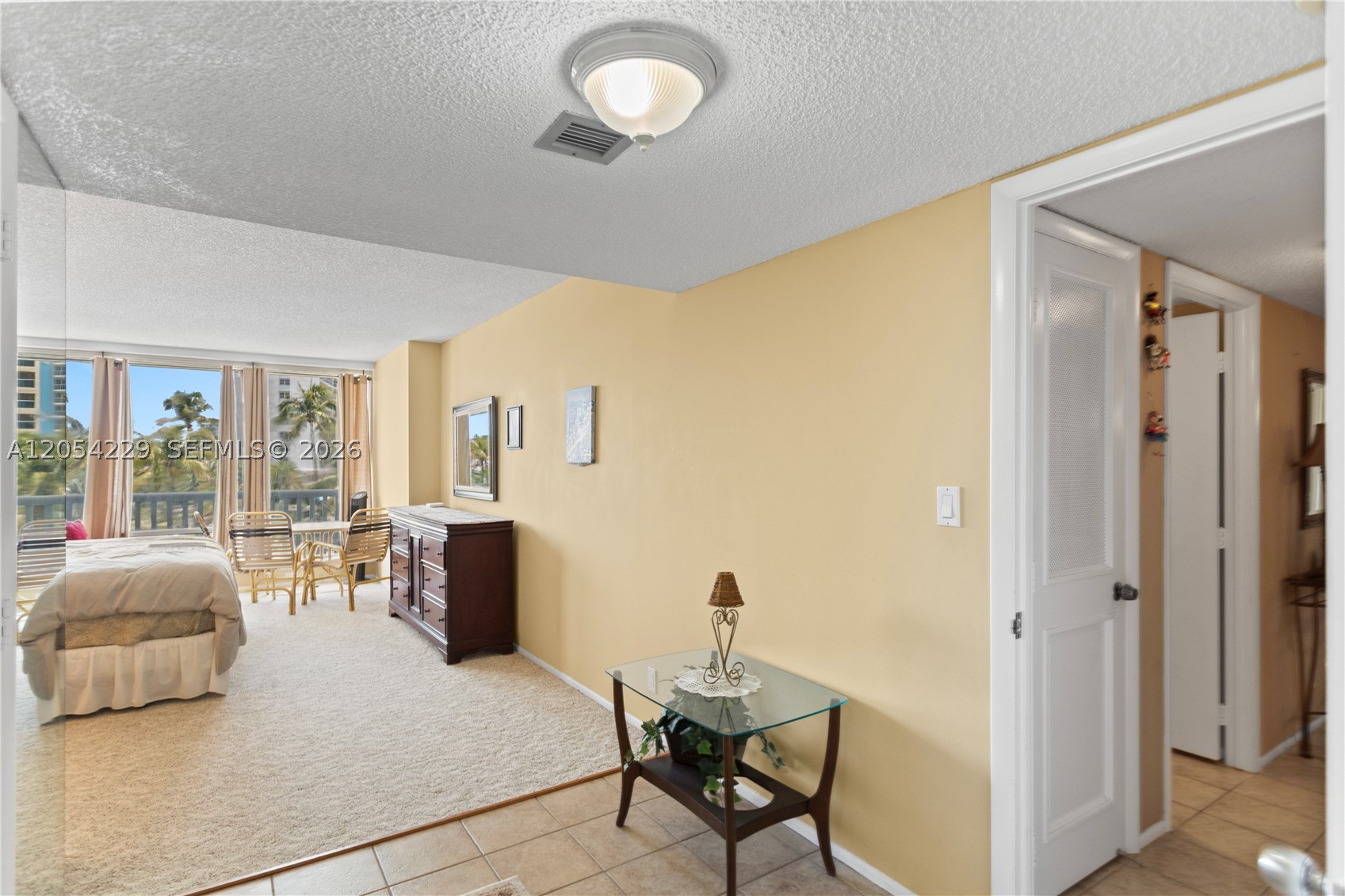 OCEAN CLUB CONDO - Residential Lease