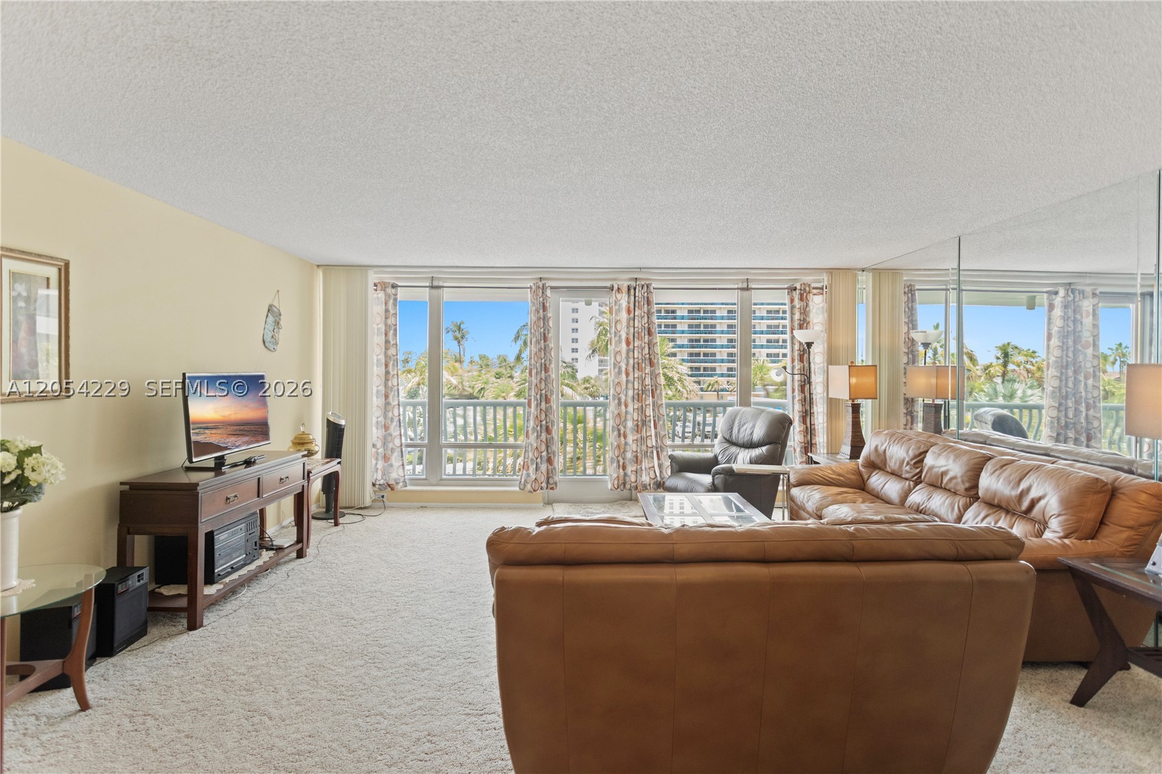 OCEAN CLUB CONDO - Residential Lease