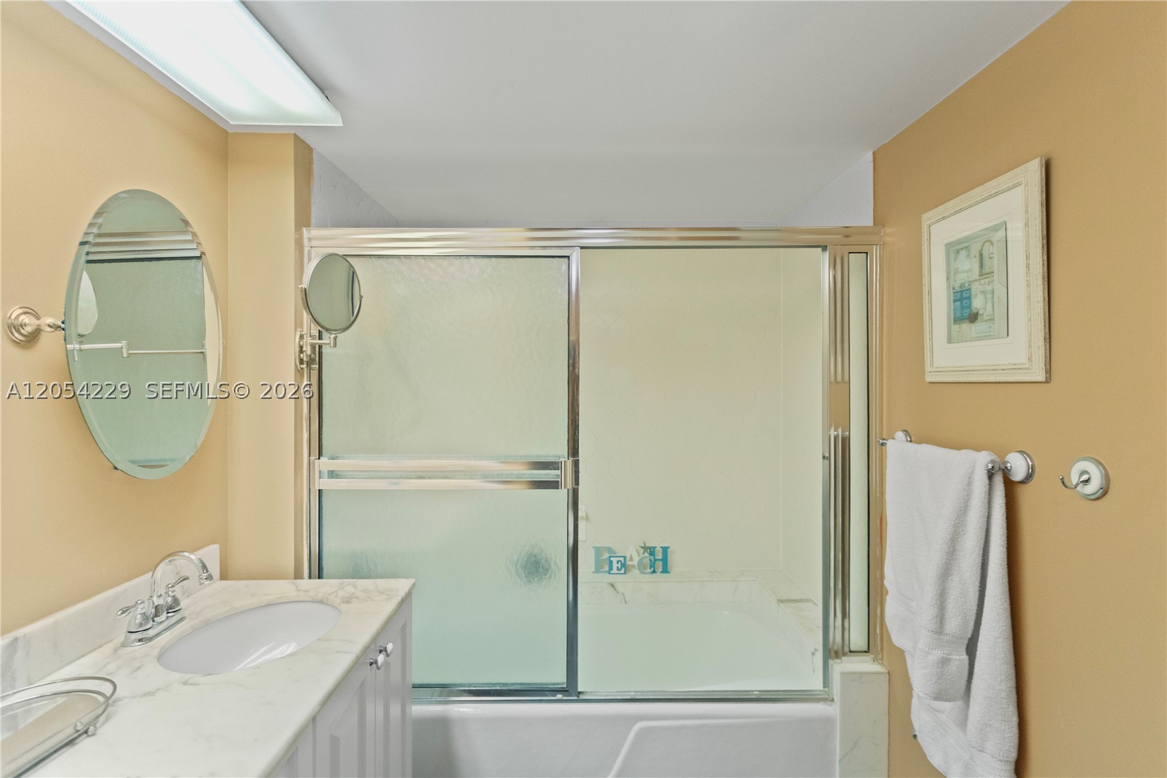 OCEAN CLUB CONDO - Residential Lease