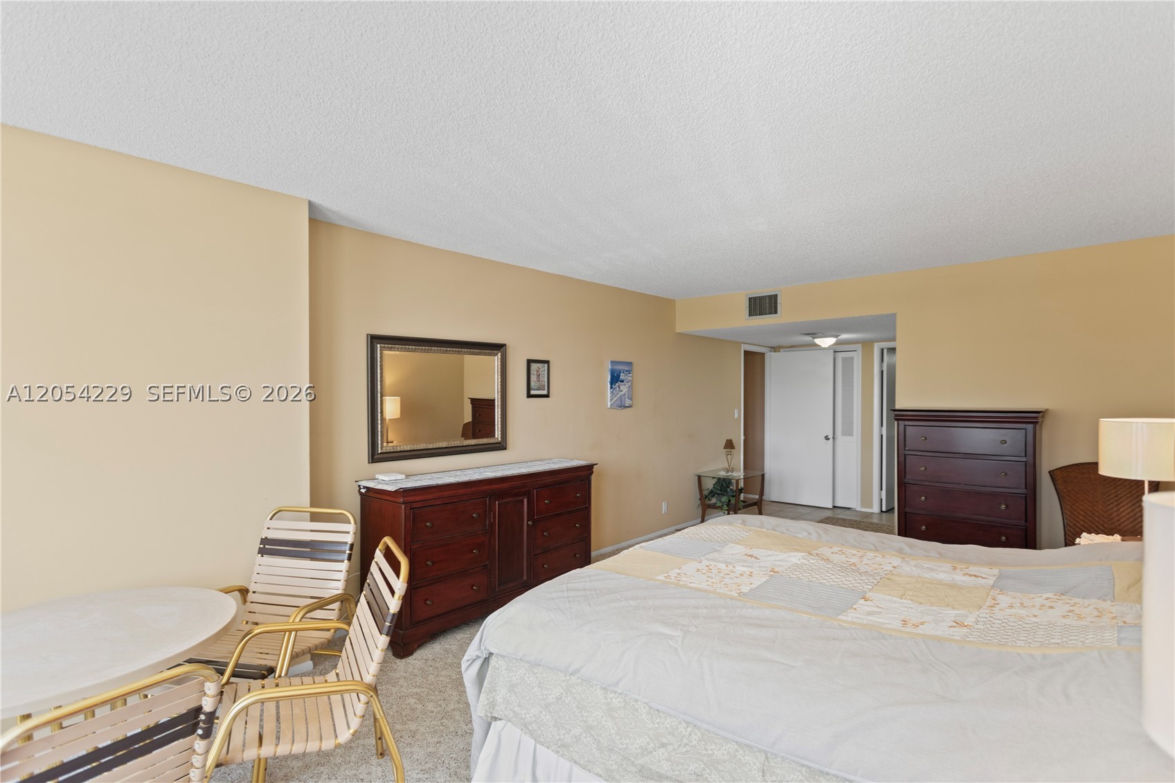 OCEAN CLUB CONDO - Residential Lease