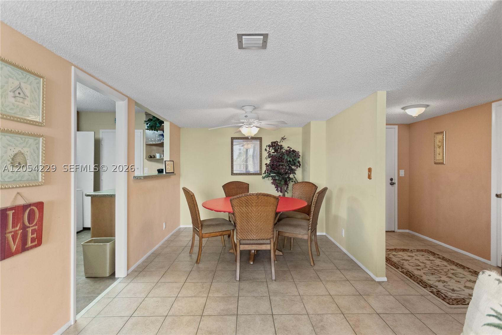 OCEAN CLUB CONDO - Residential Lease