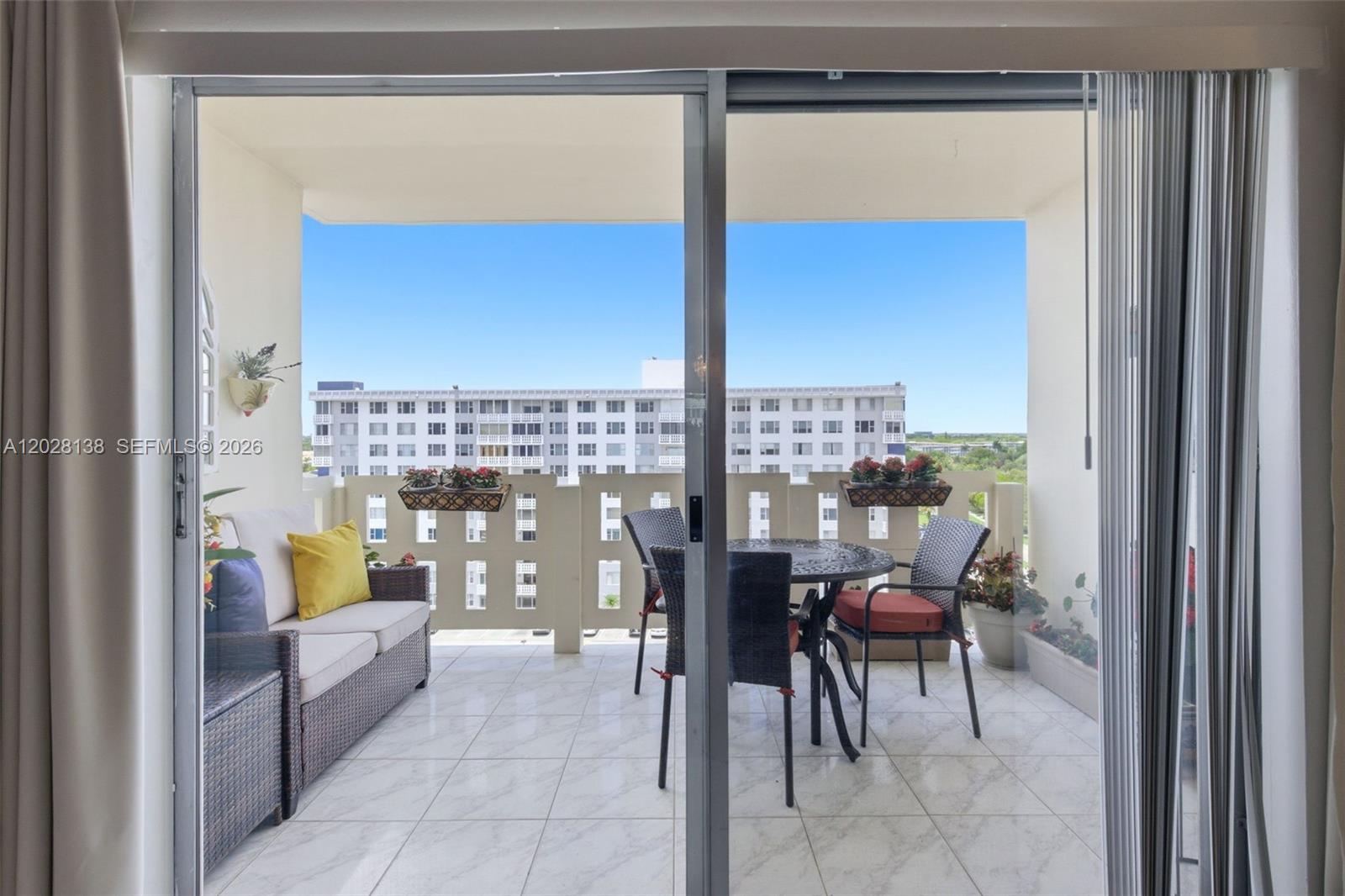 HILLCREST EAST NO 23 COND - Residential