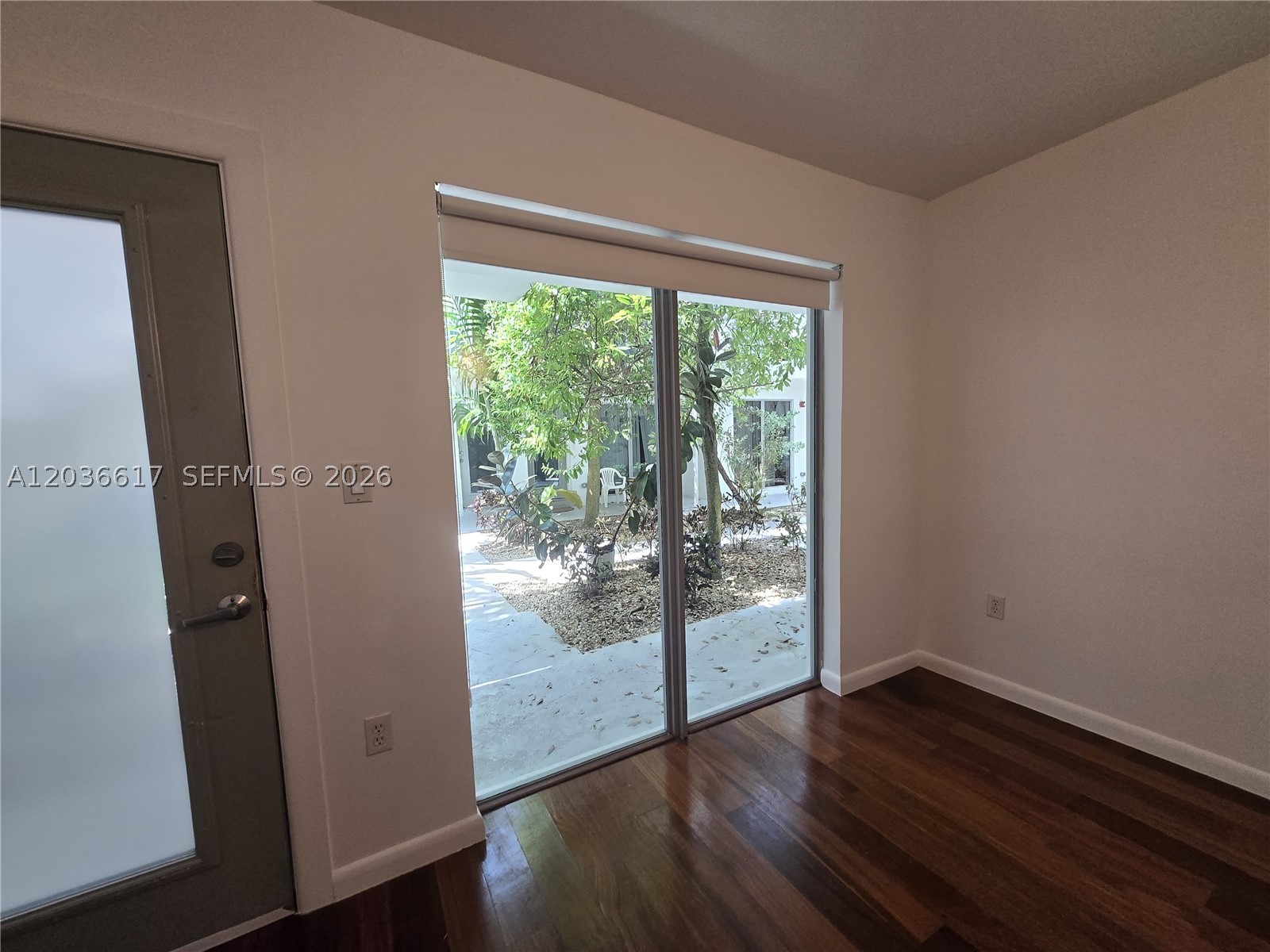 ETRURIA CONDO - Residential Lease