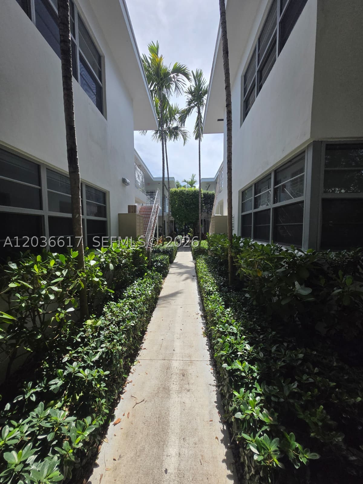 ETRURIA CONDO - Residential Lease