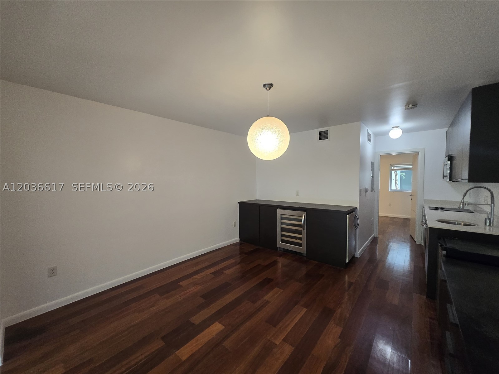 ETRURIA CONDO - Residential Lease