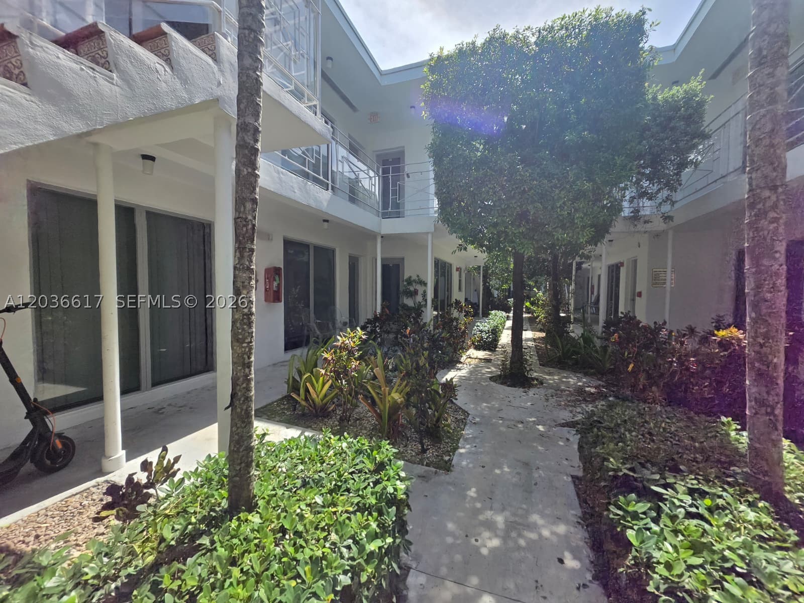 ETRURIA CONDO - Residential Lease