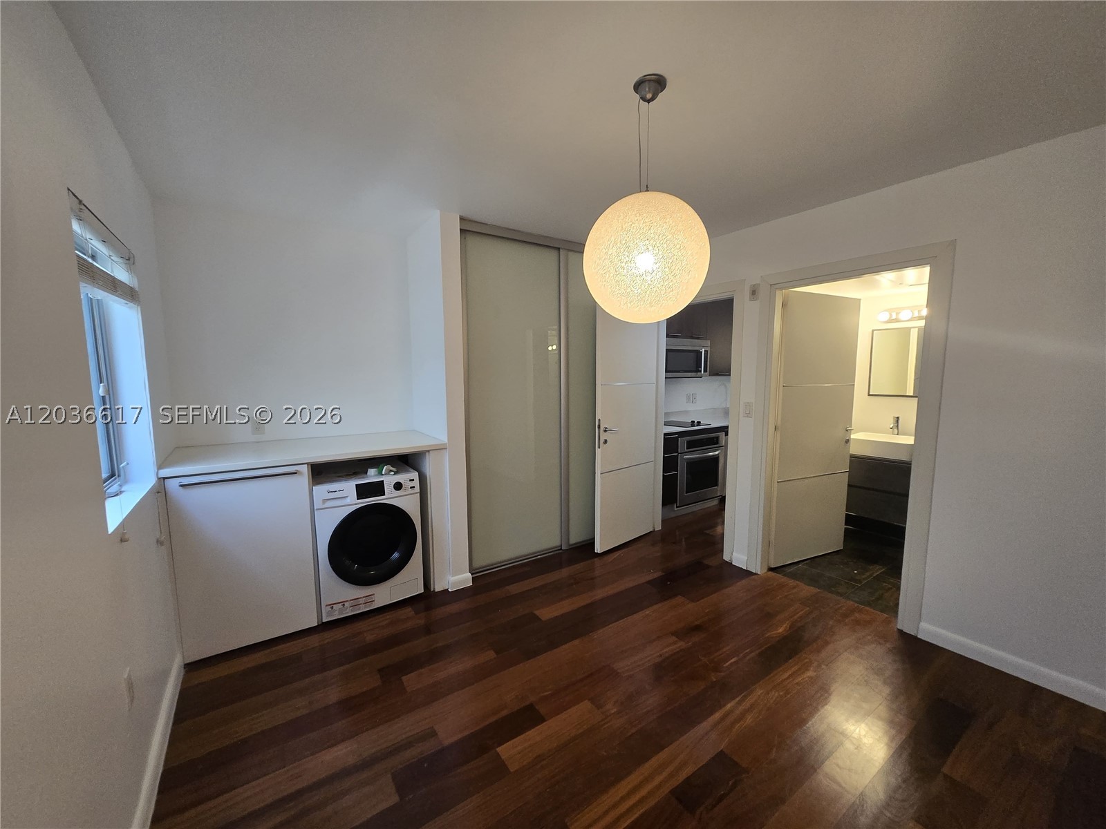 ETRURIA CONDO - Residential Lease