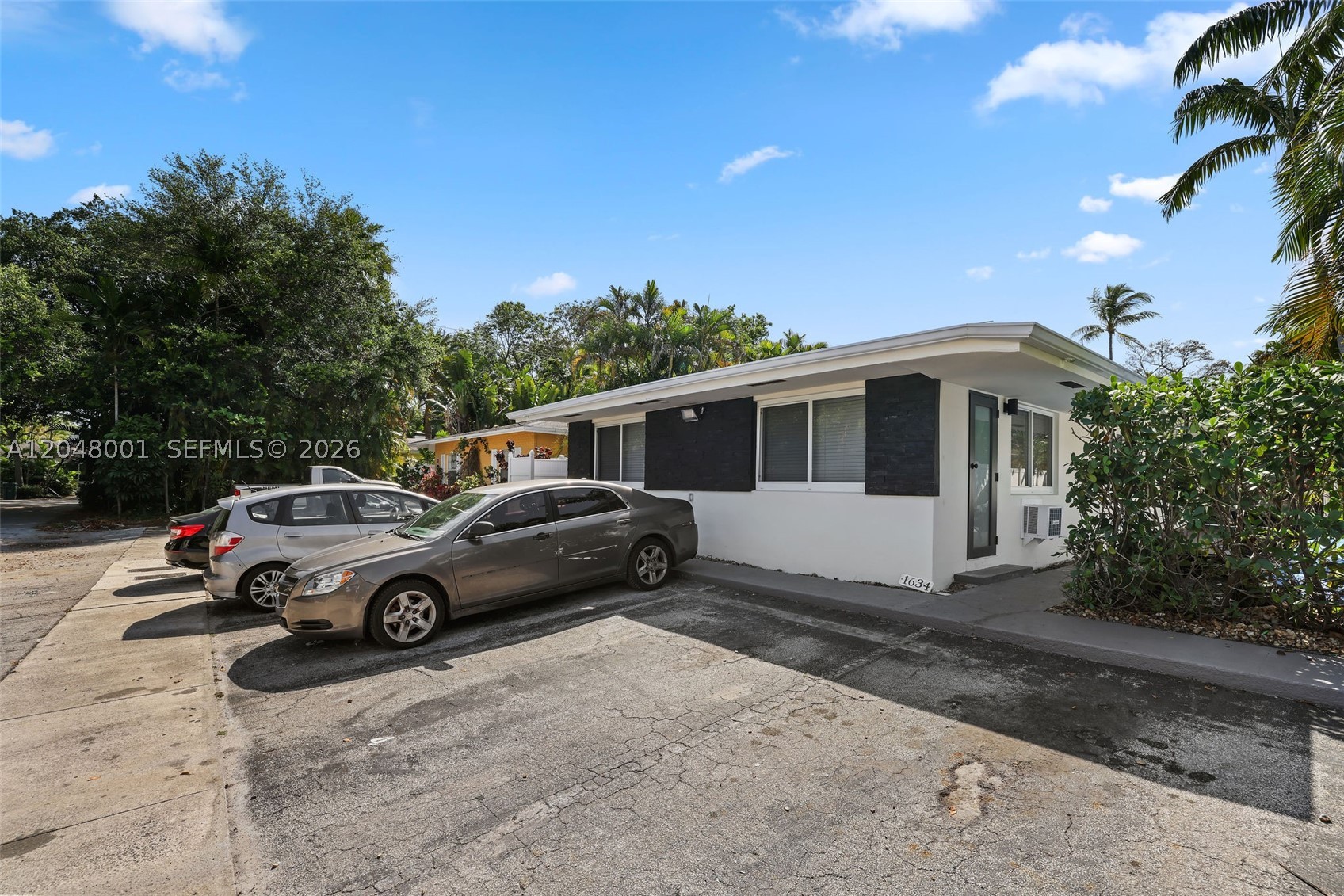 MIDDLE RIVER PARK - Residential Income