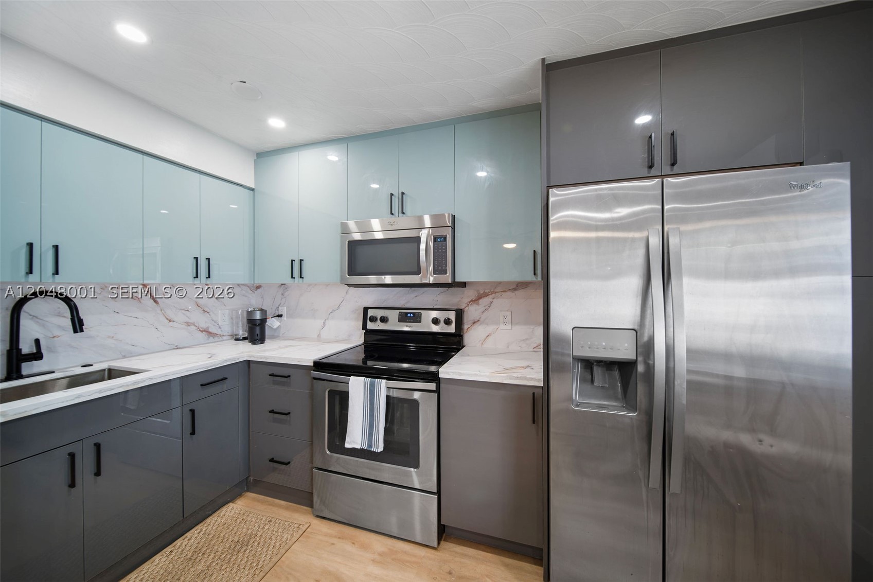 MIDDLE RIVER PARK - Residential Income