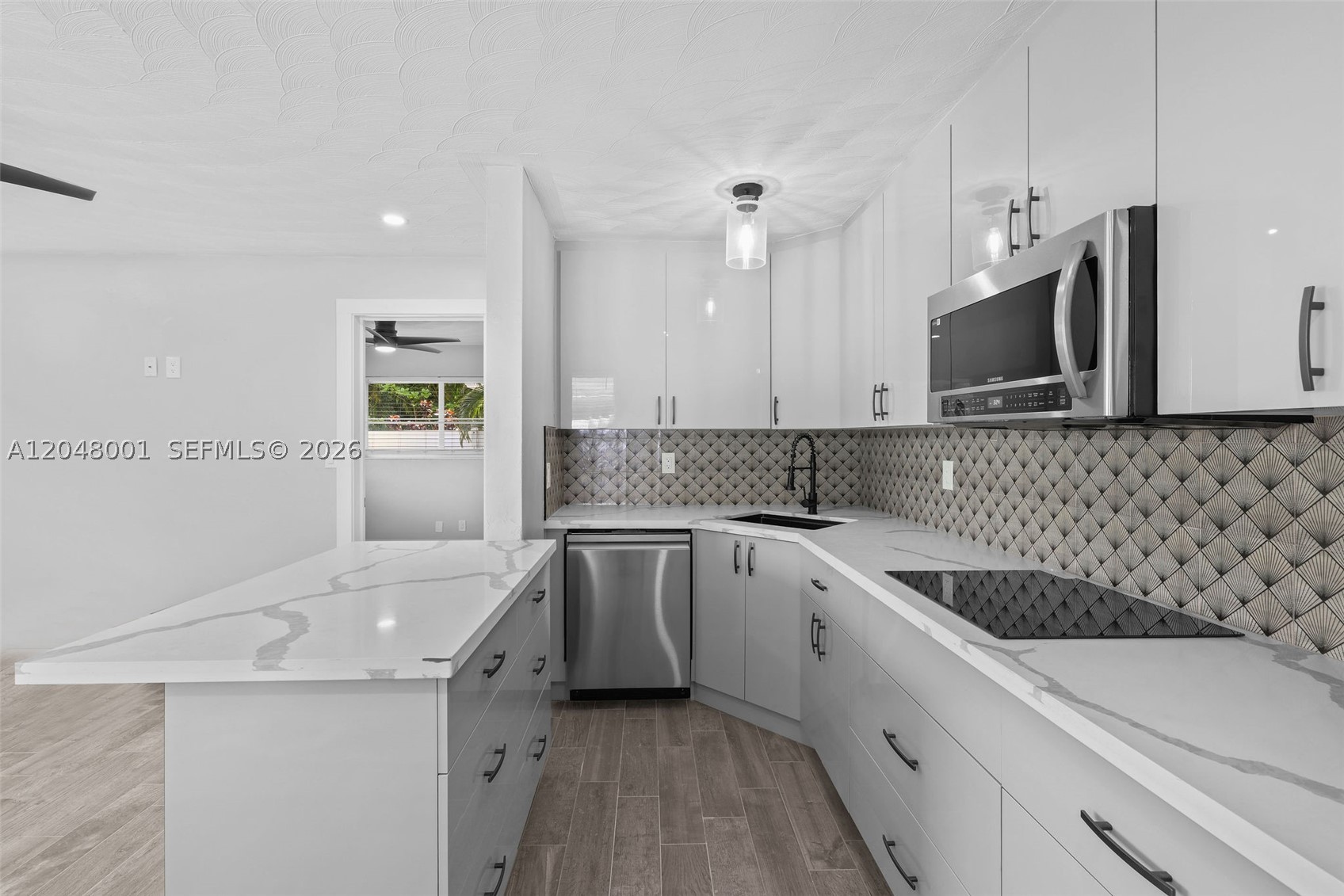 MIDDLE RIVER PARK - Residential Income