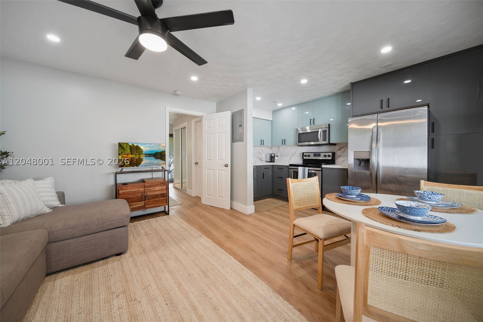 MIDDLE RIVER PARK - Residential Income
