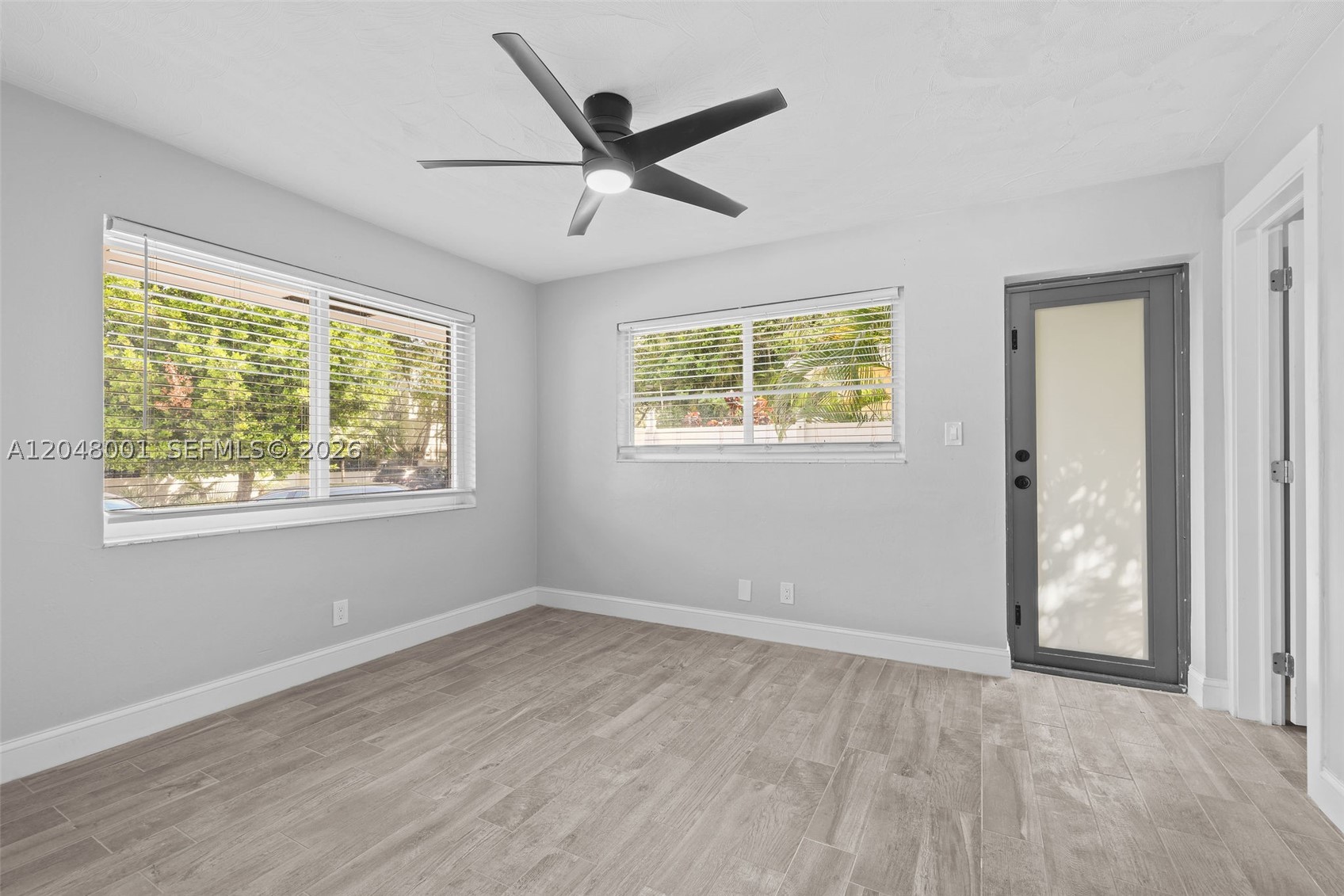 MIDDLE RIVER PARK - Residential Income
