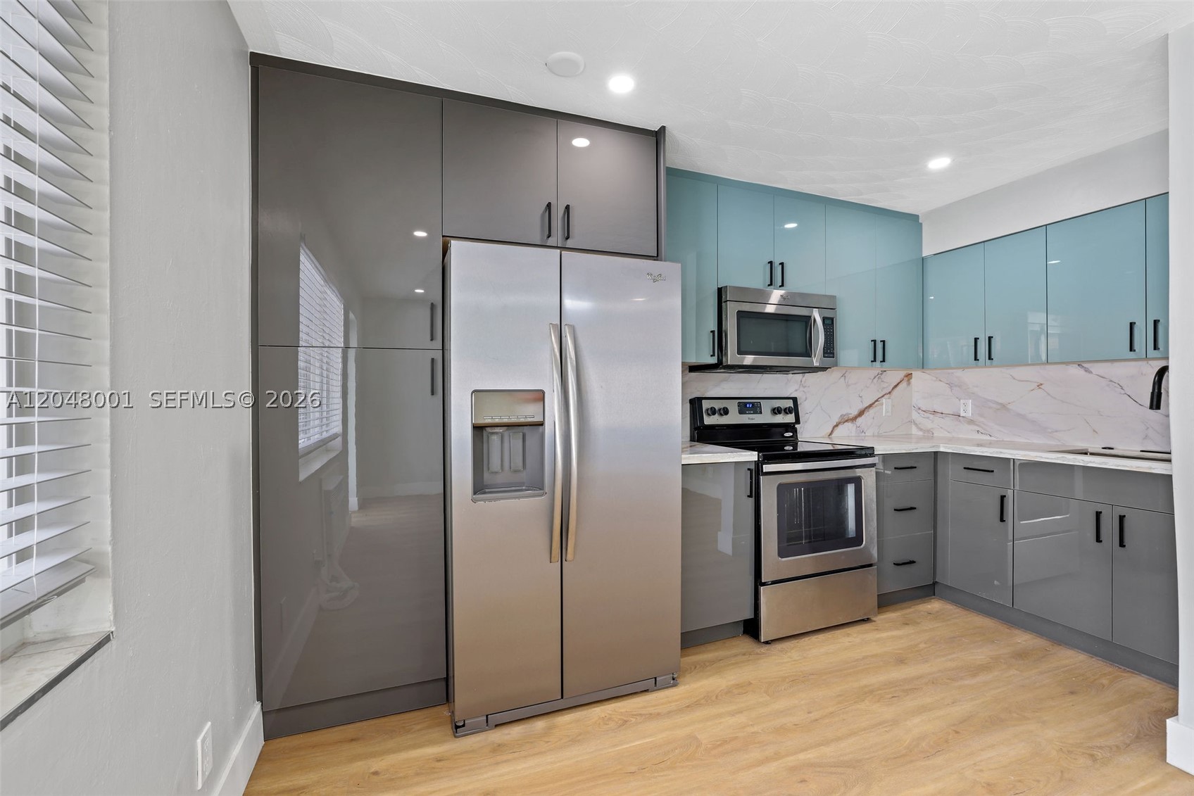 MIDDLE RIVER PARK - Residential Income