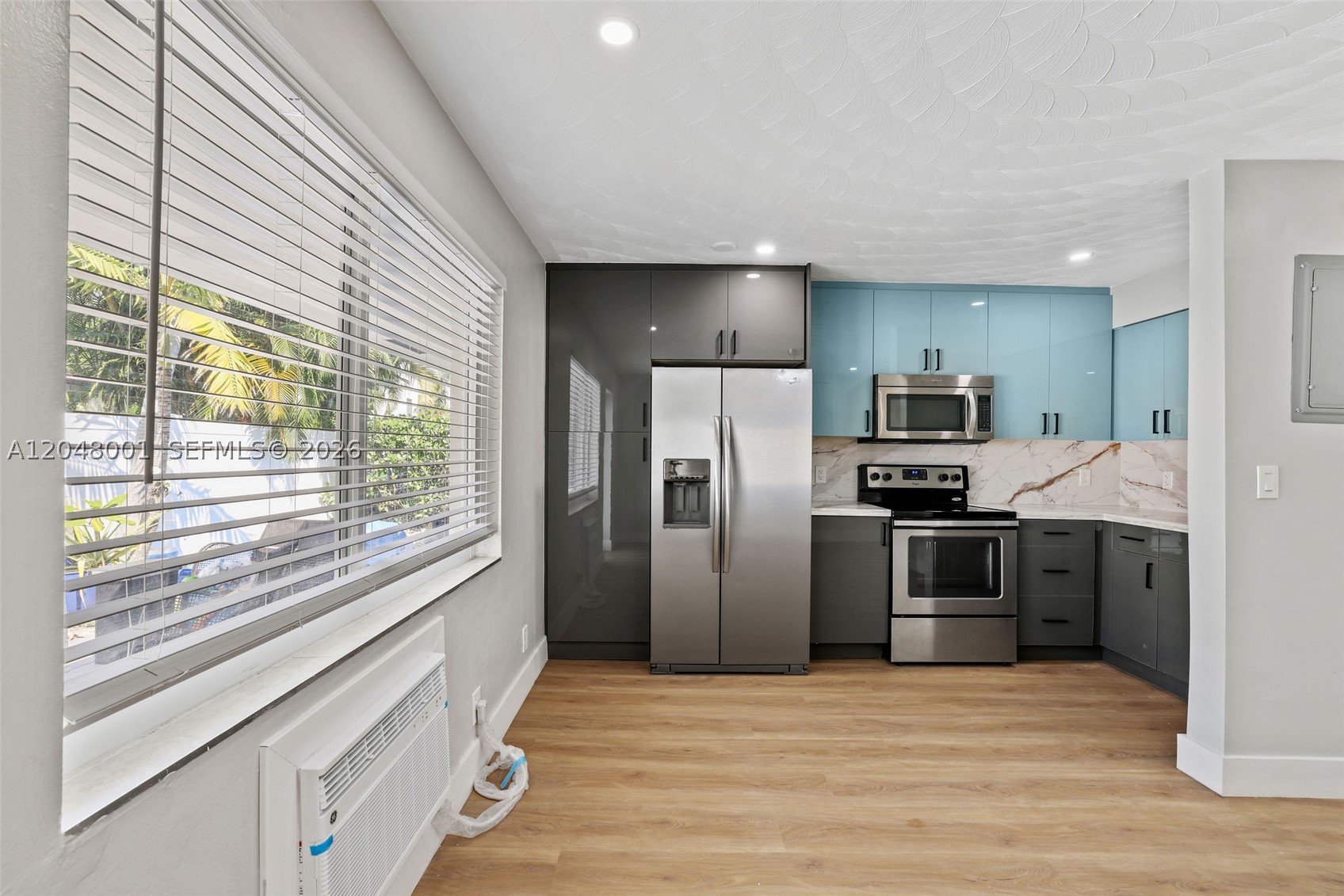 MIDDLE RIVER PARK - Residential Income