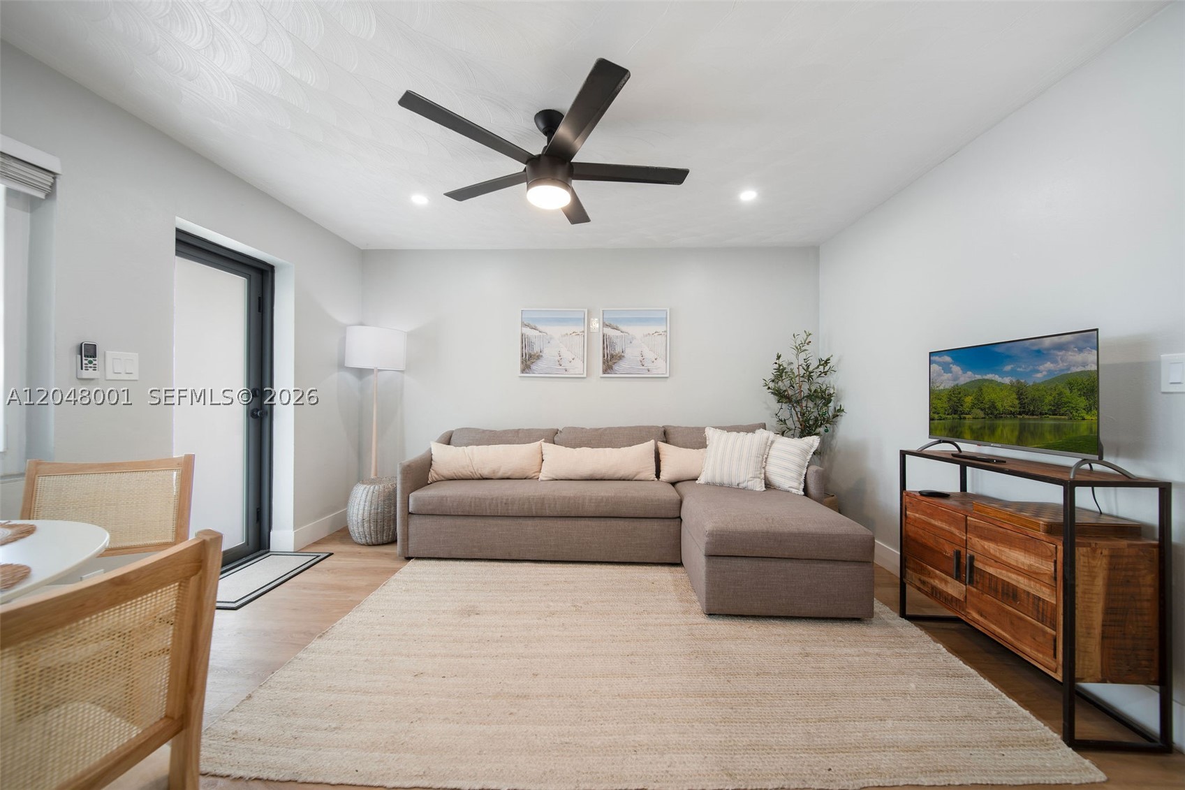 MIDDLE RIVER PARK - Residential Income