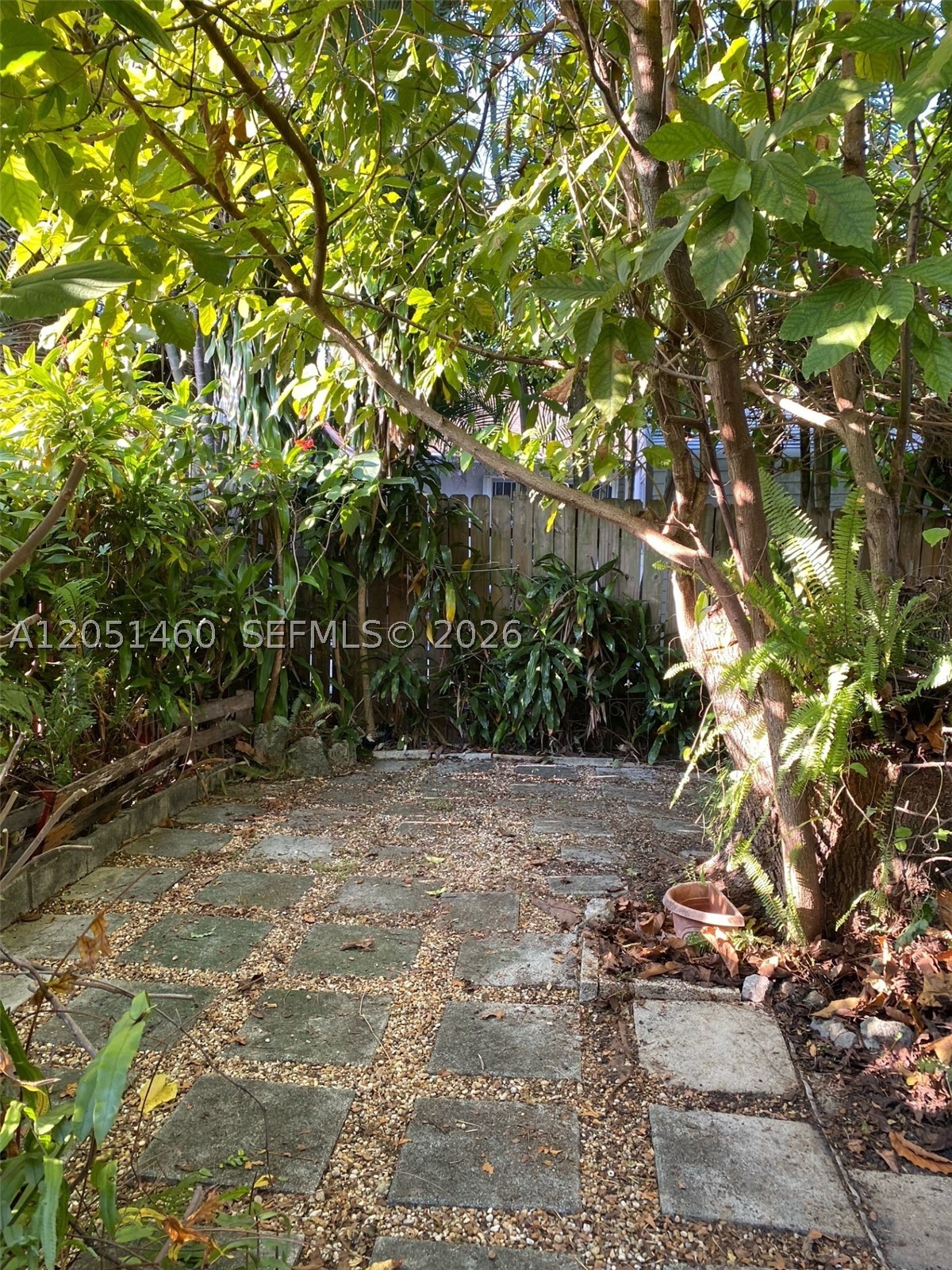 COUNTRY LAKE MANORS SEC 3 - Residential
