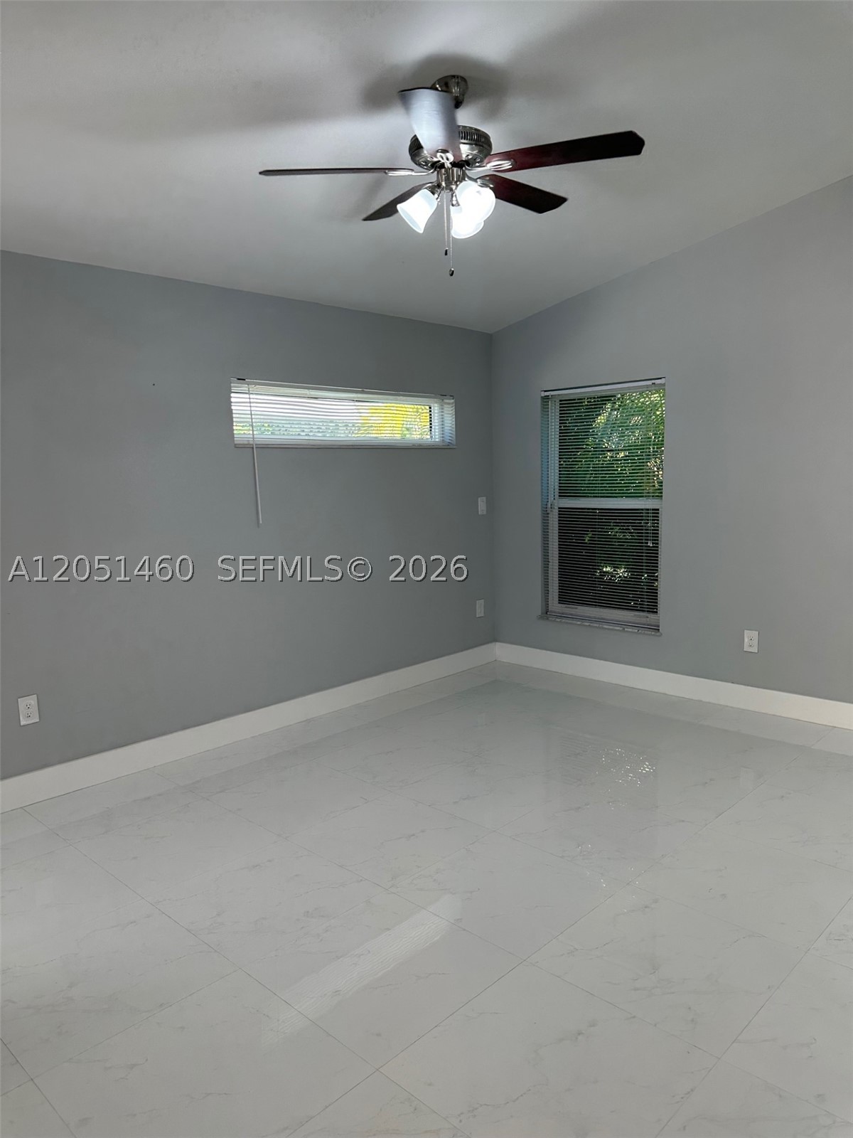 COUNTRY LAKE MANORS SEC 3 - Residential