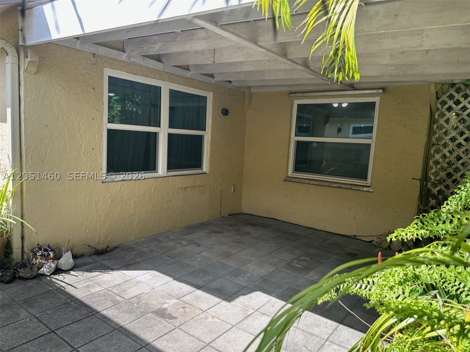 COUNTRY LAKE MANORS SEC 3 - Residential