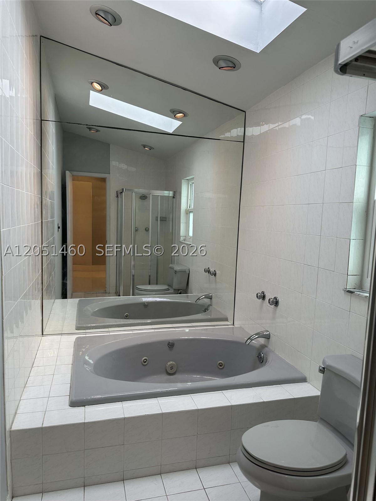 COUNTRY LAKE MANORS SEC 3 - Residential