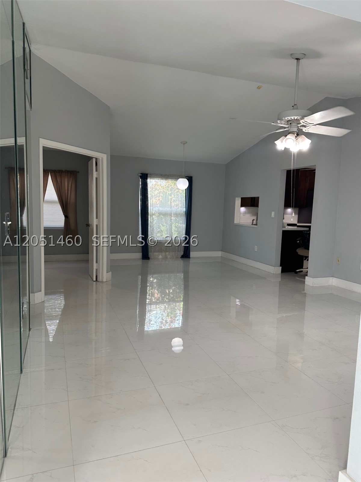 COUNTRY LAKE MANORS SEC 3 - Residential