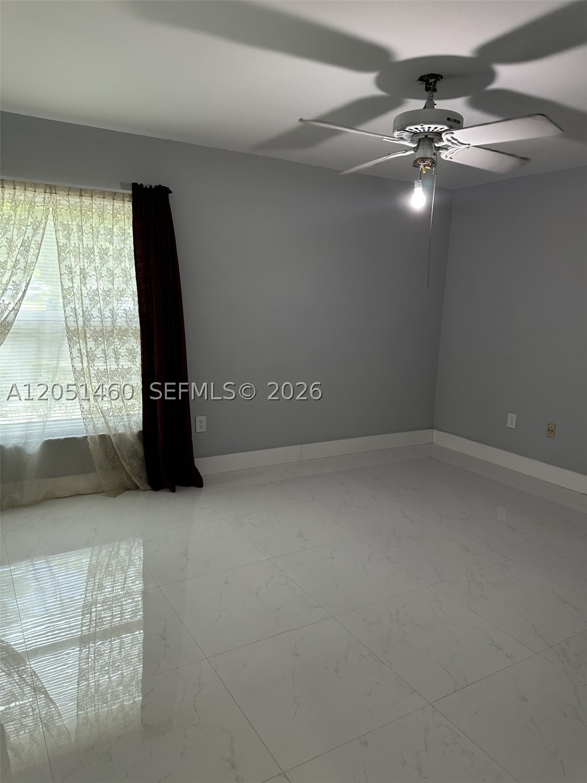 COUNTRY LAKE MANORS SEC 3 - Residential
