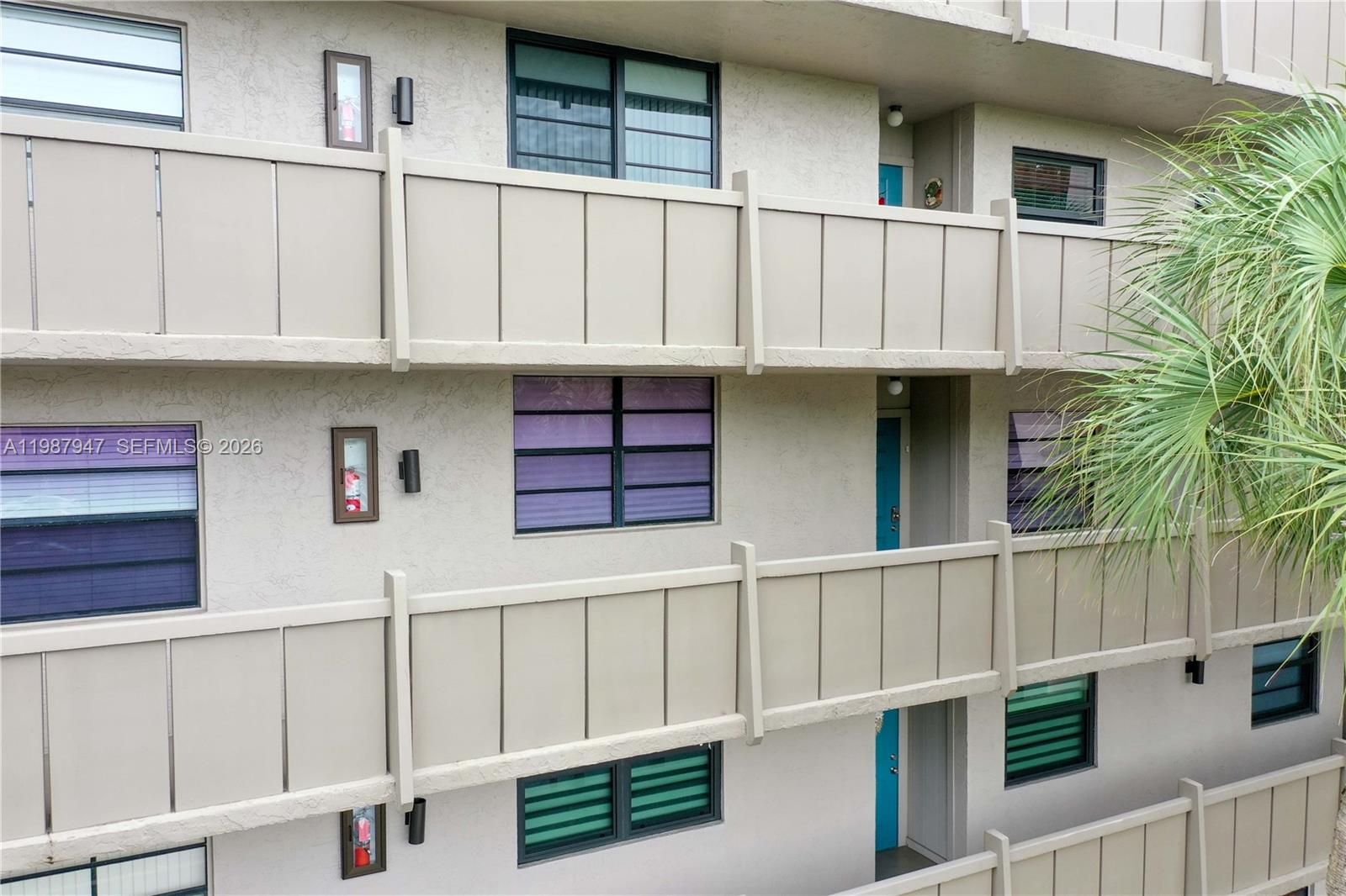 COLONY POINT 3 CONDO - Residential