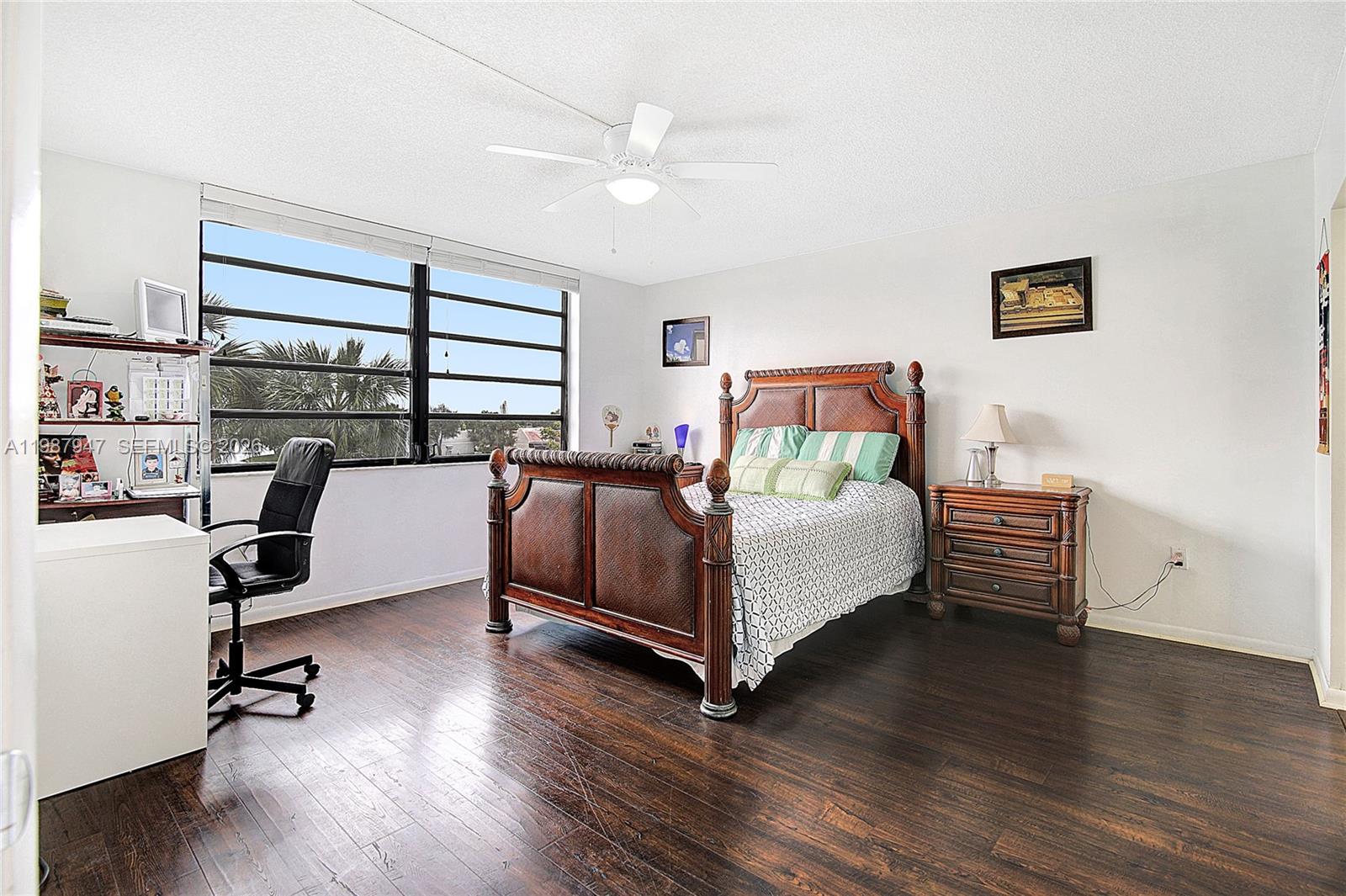 COLONY POINT 3 CONDO - Residential