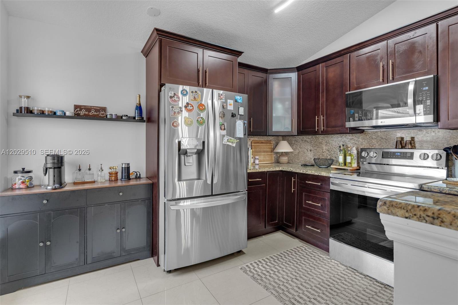 SILVER LAKES PHASE II REP - Residential