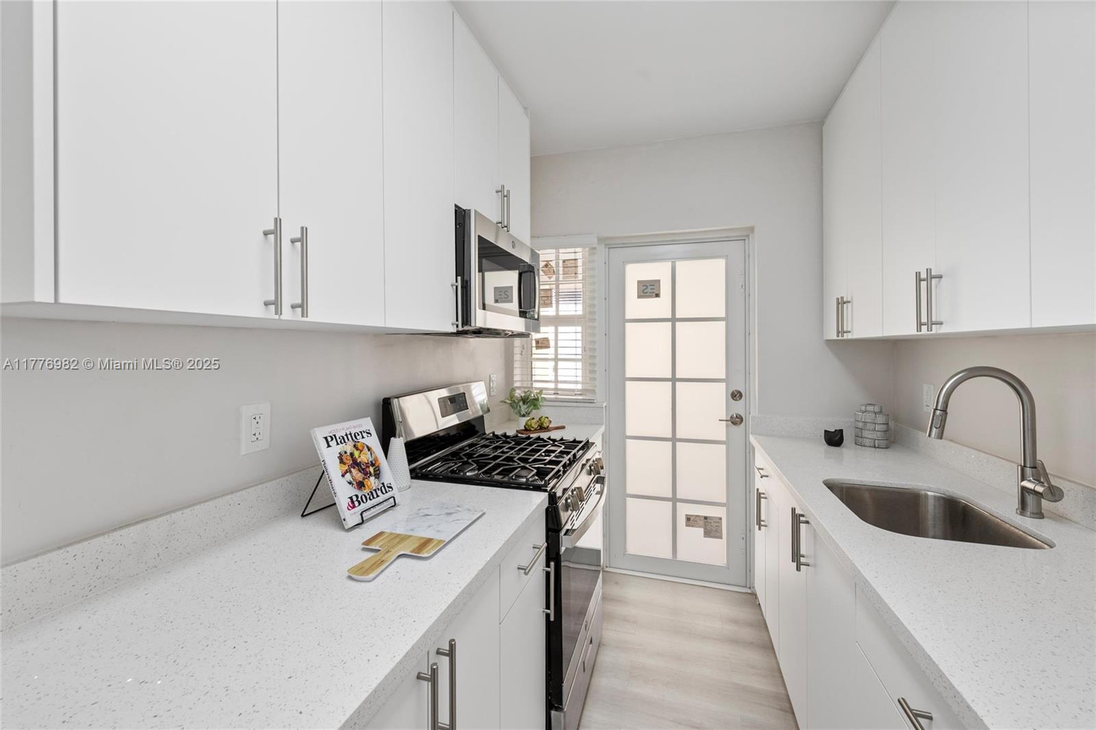 FLAMINGO TERR ADDN - Residential Lease