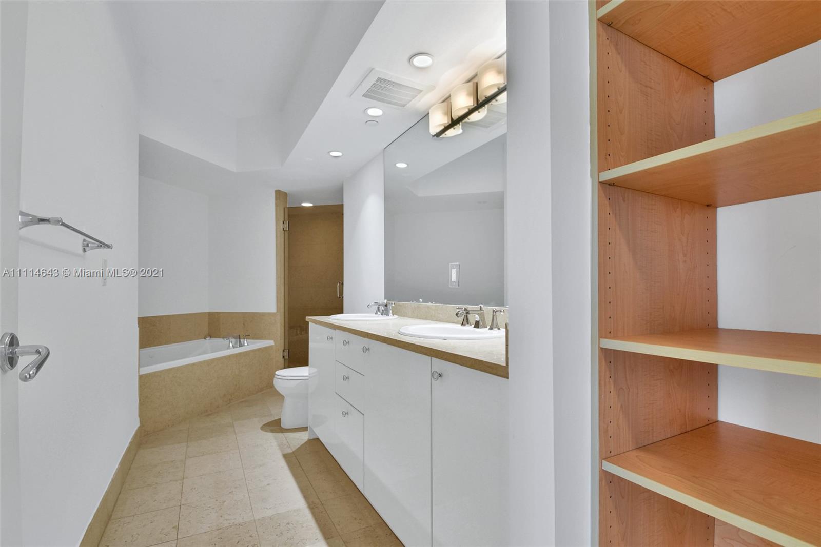 TURNBERRY VILLAGE - Residential