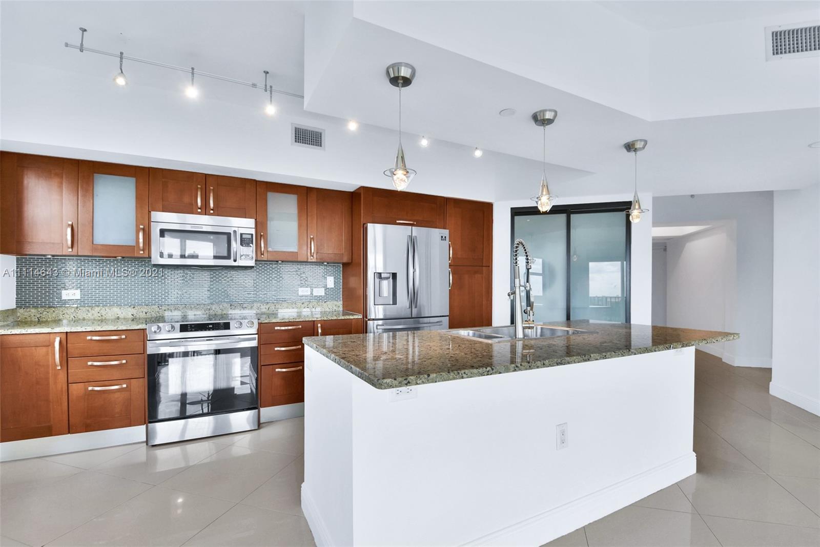 TURNBERRY VILLAGE - Residential