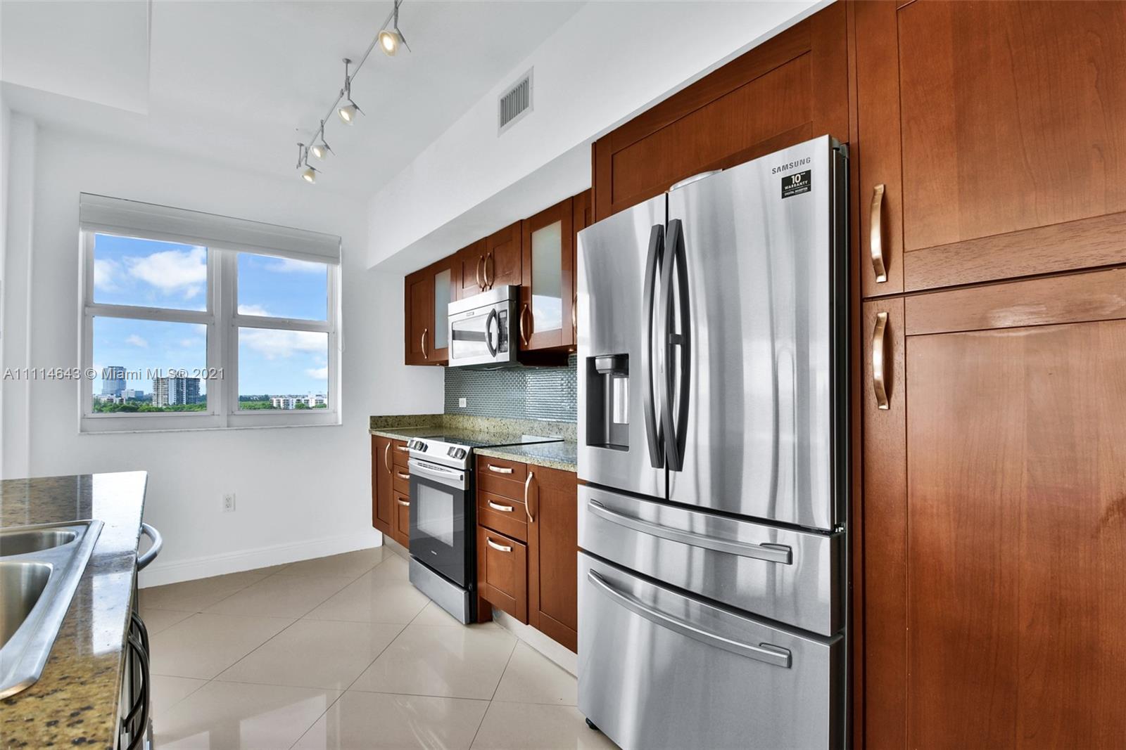 TURNBERRY VILLAGE - Residential