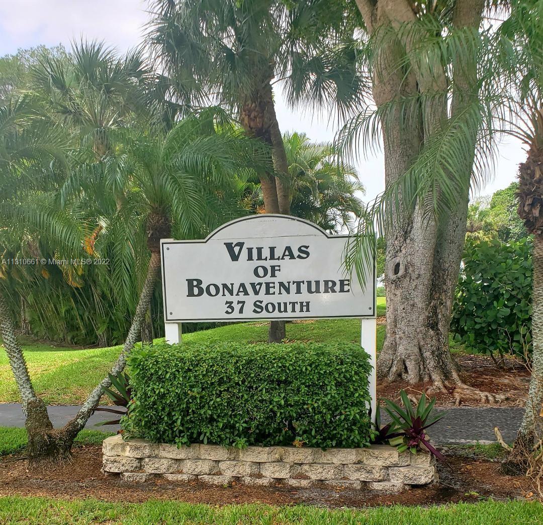 VILLAS AT BONAVENTURE IN - Residential