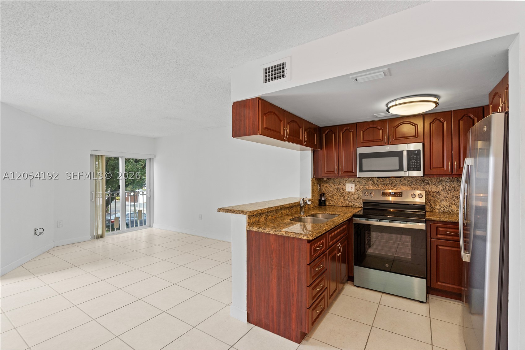 CORAL POINTE TOWNHOMES CO - Residential