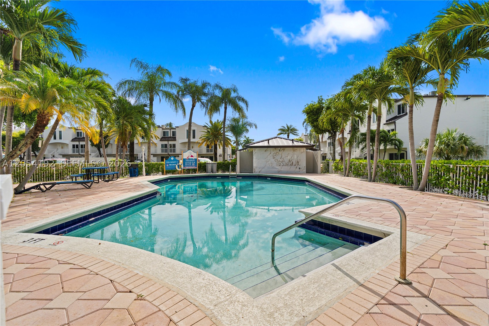 CORAL POINTE TOWNHOMES CO - Residential