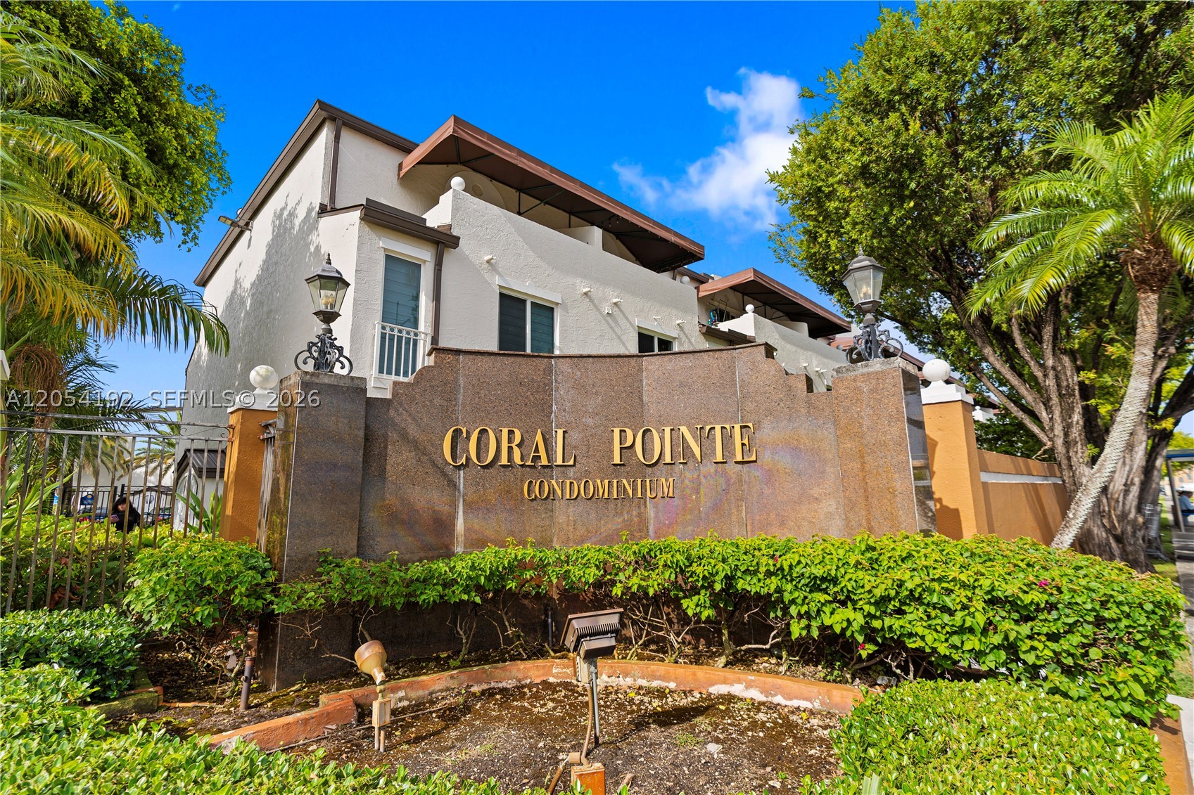 CORAL POINTE TOWNHOMES CO - Residential