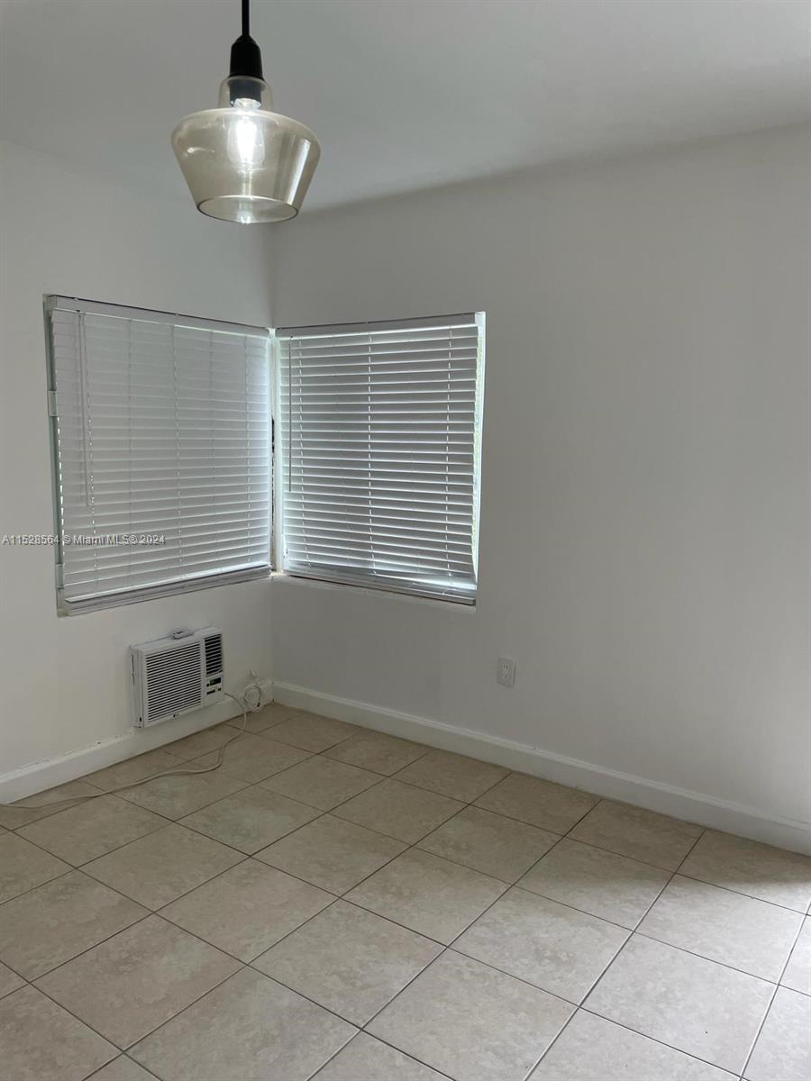 HOLLEMAN PARK - Residential Lease