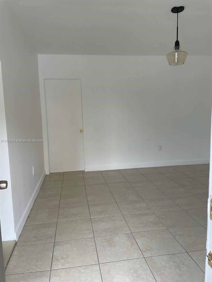 HOLLEMAN PARK - Residential Lease