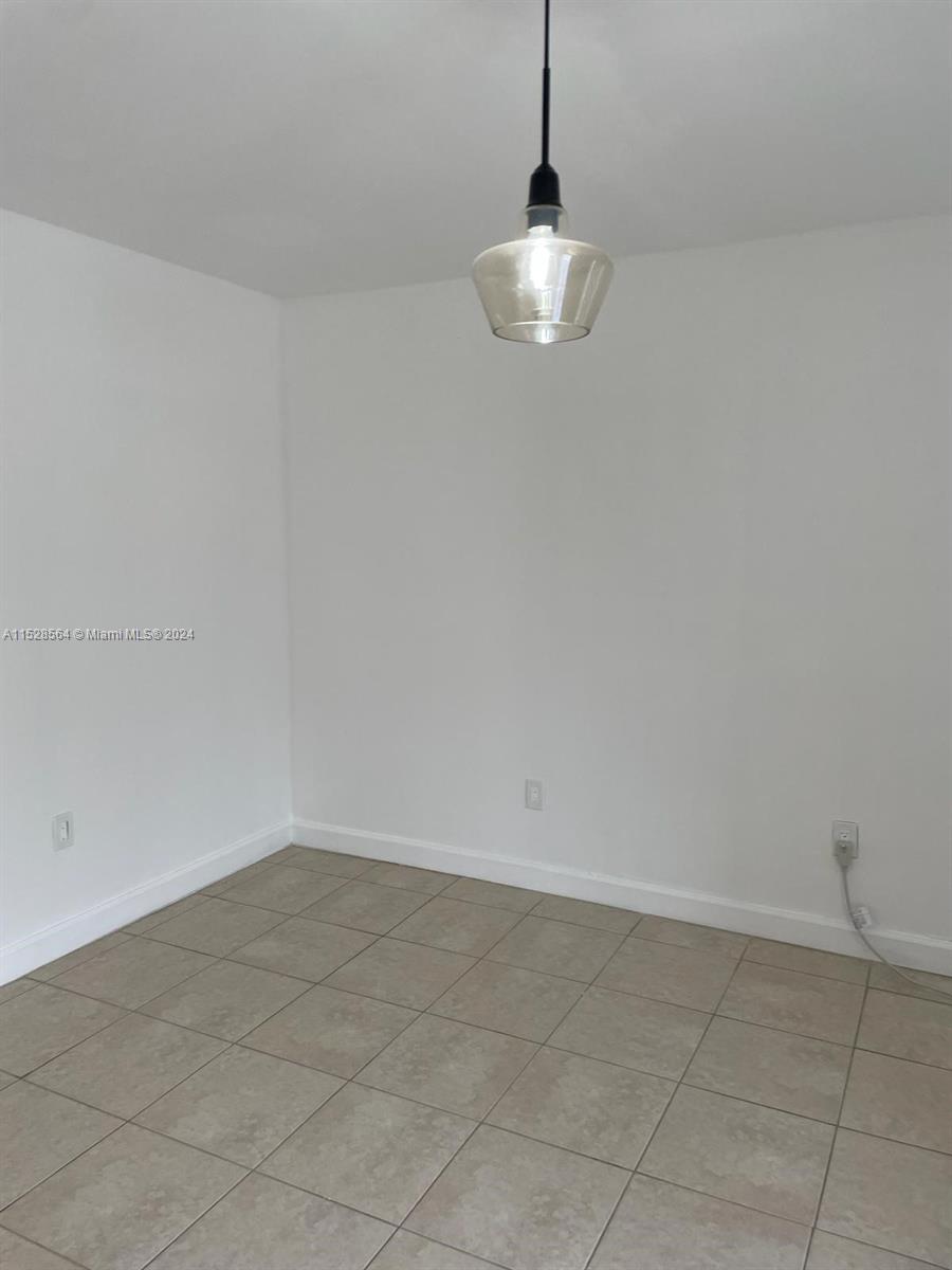 HOLLEMAN PARK - Residential Lease