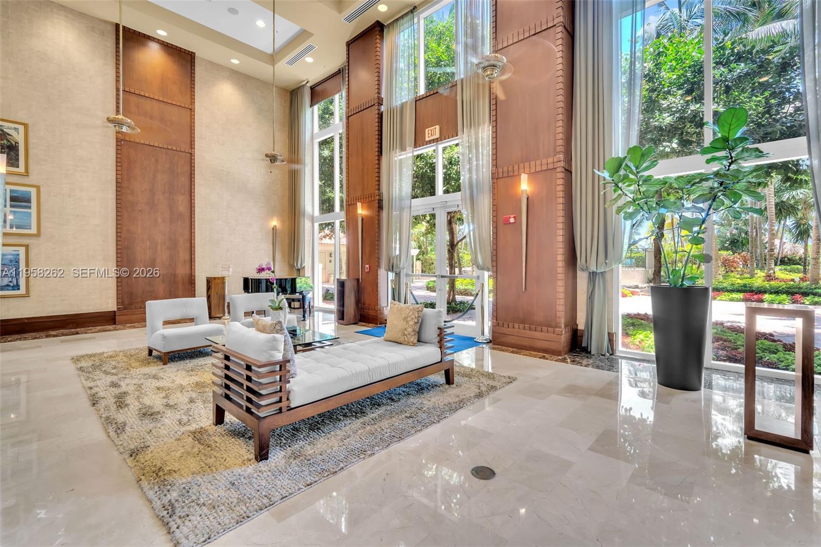 TURNBERRY ON THE GREEN - Residential