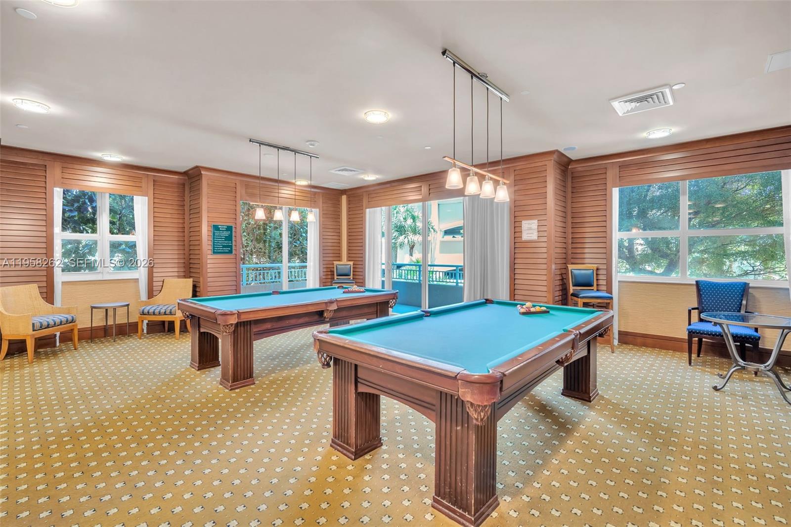 TURNBERRY ON THE GREEN - Residential