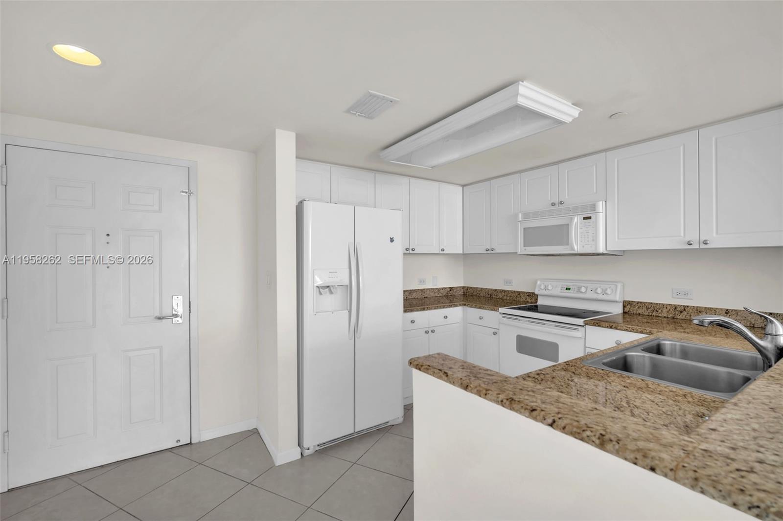 TURNBERRY ON THE GREEN - Residential