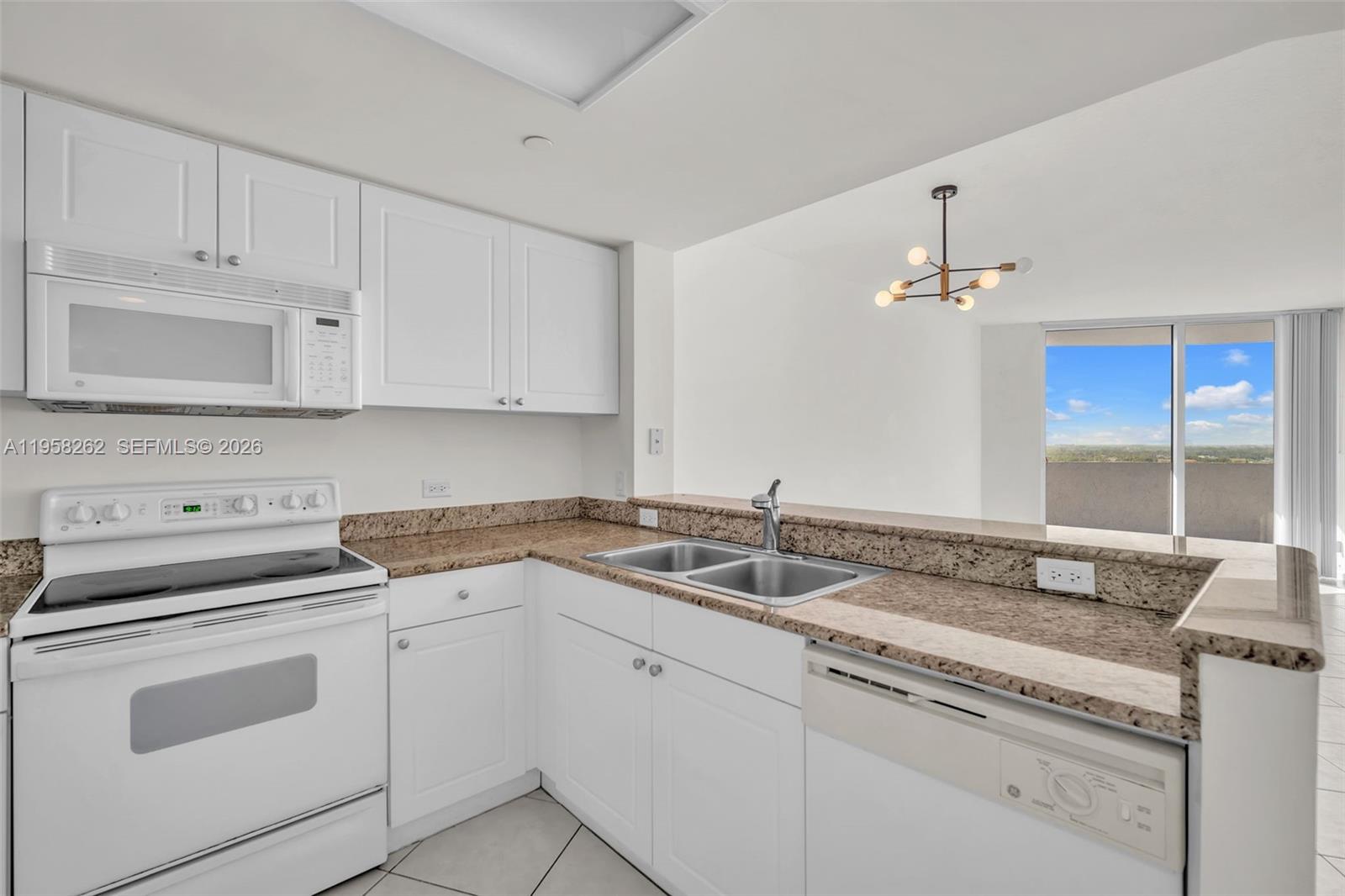 TURNBERRY ON THE GREEN - Residential