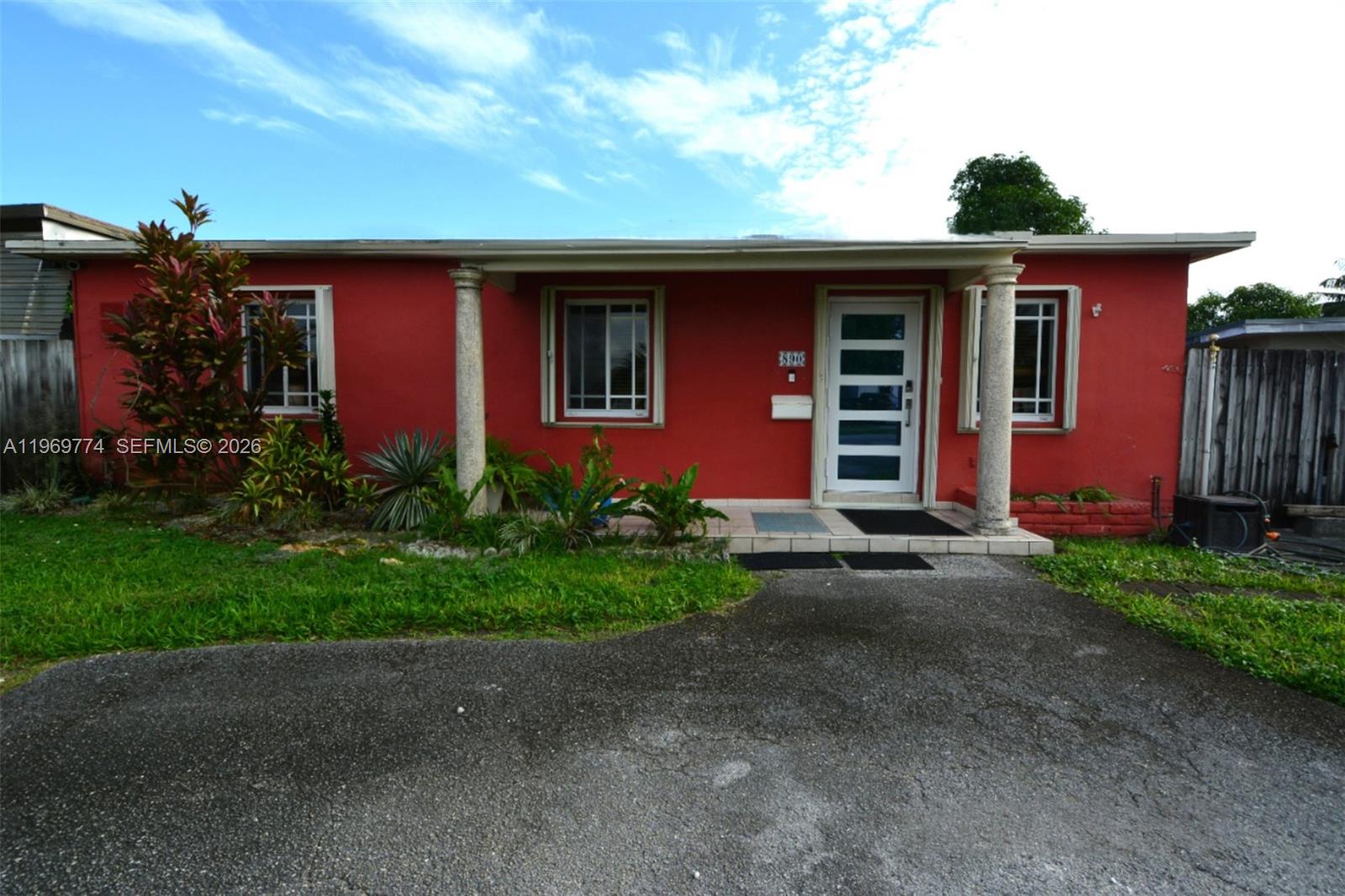 LINDEN GARDENS - Residential