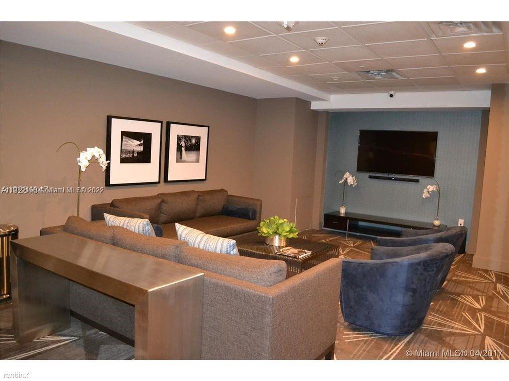 ARLEN BEACH CONDO - Residential