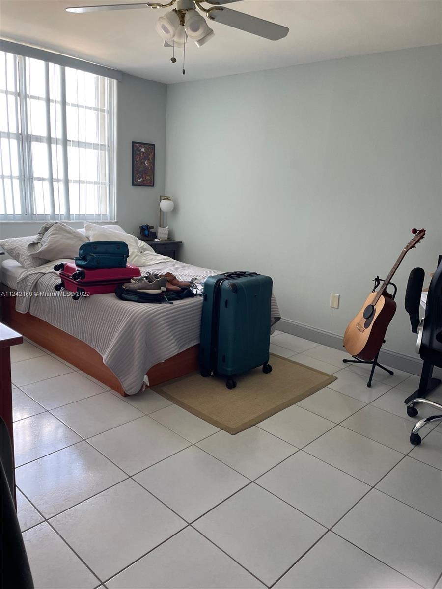 ARLEN BEACH CONDO - Residential